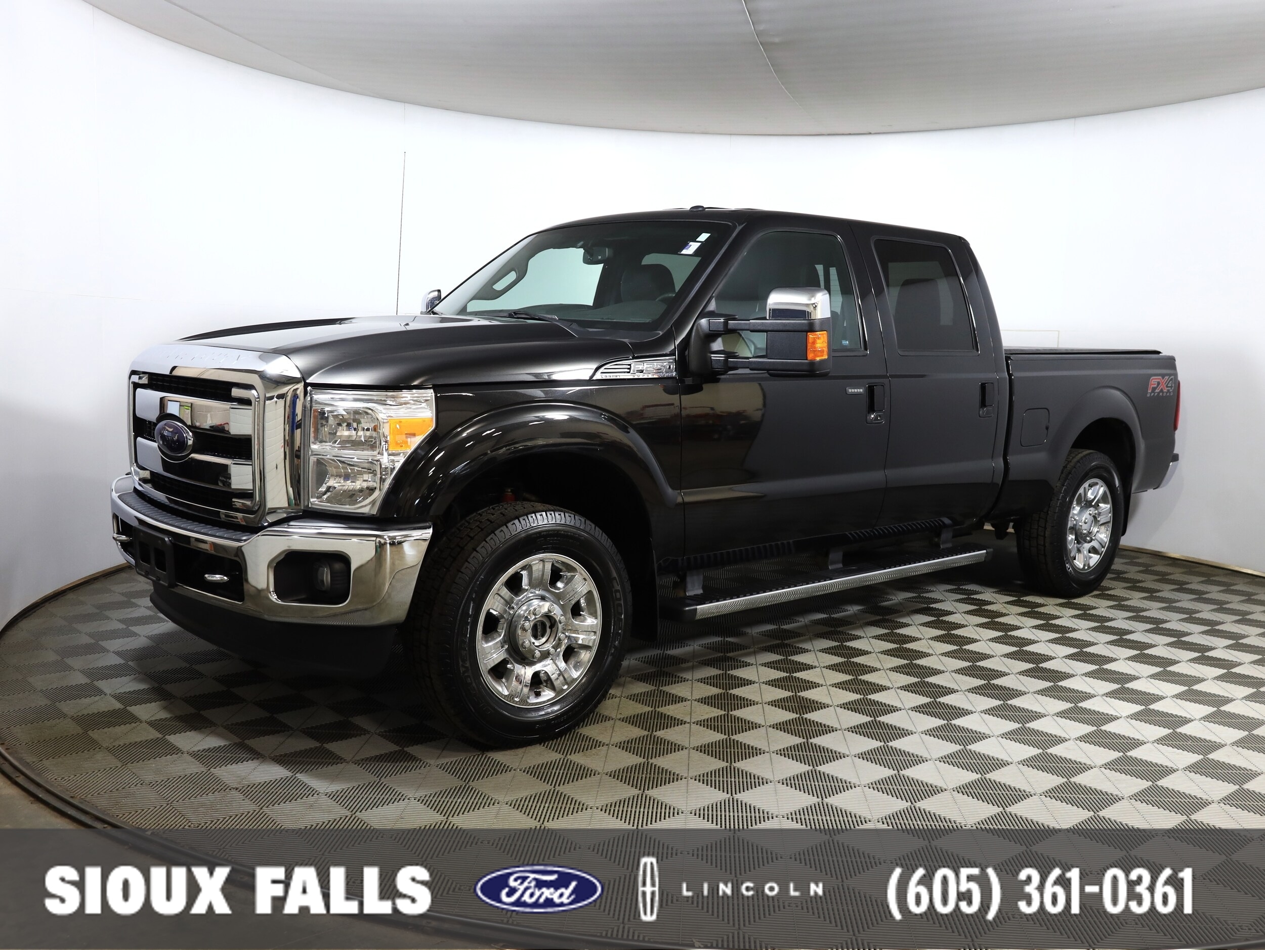 2015 Ford F-250 Super Duty Lariat's photo