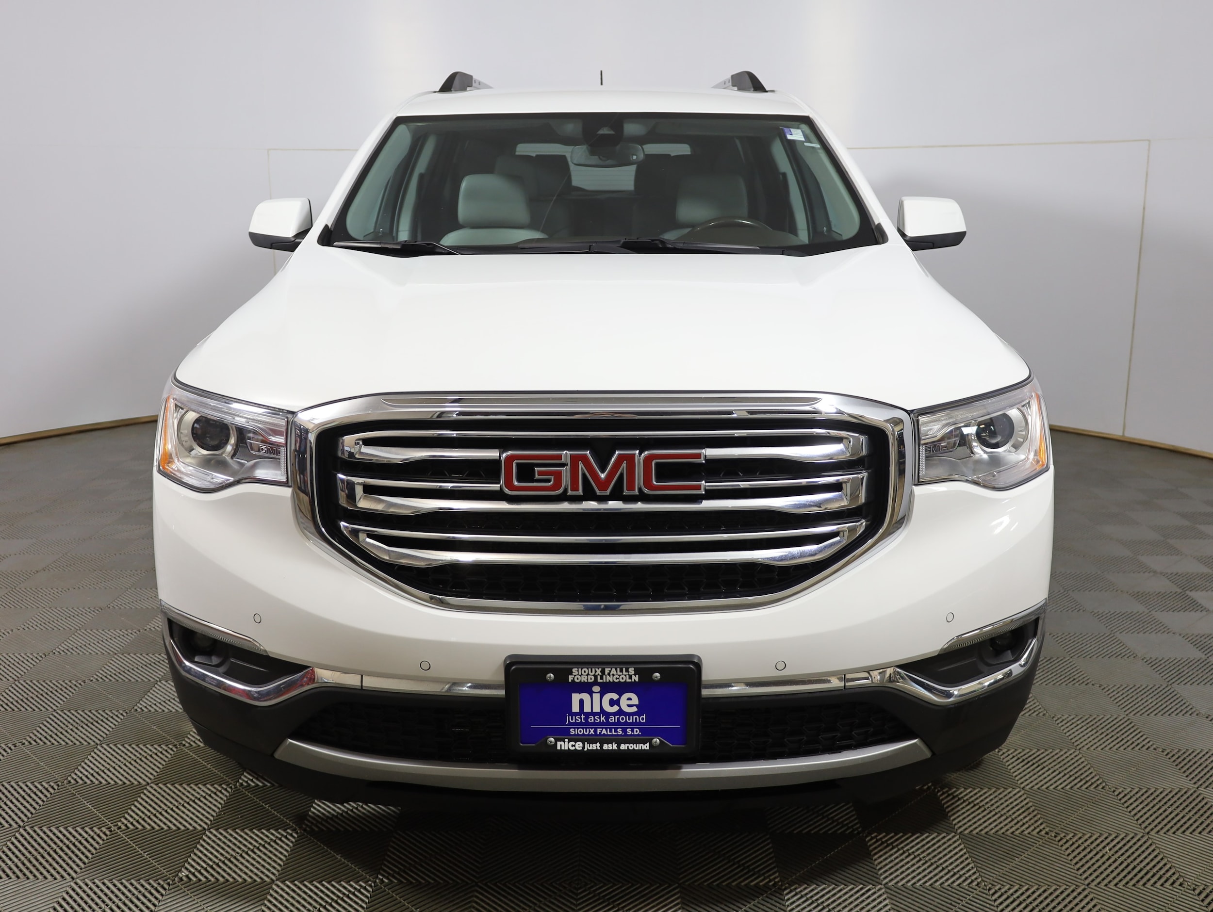 Used 2018 GMC Acadia SLT-2 with VIN 1GKKNWLS4JZ188839 for sale in Sioux Falls, SD