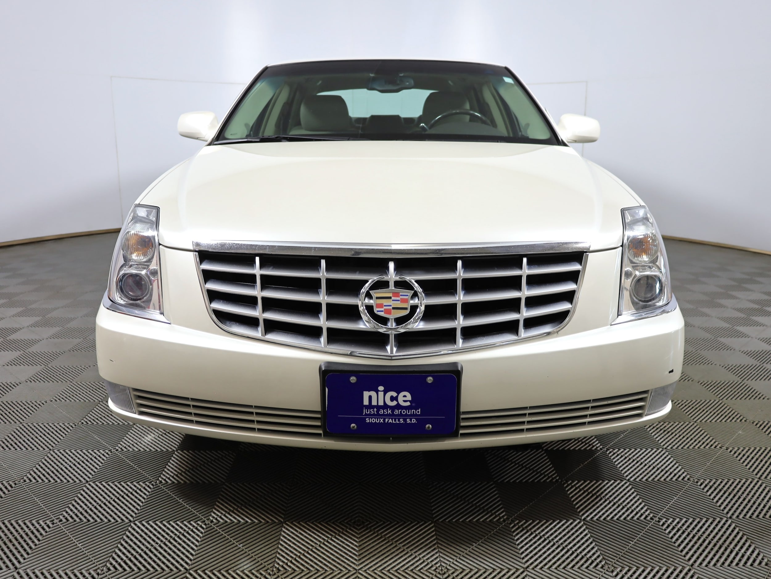 Used 2010 Cadillac DTS Base with VIN 1G6KA5EY6AU109755 for sale in Sioux Falls, SD