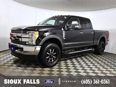 2017 Ford F-350 Lariat Truck