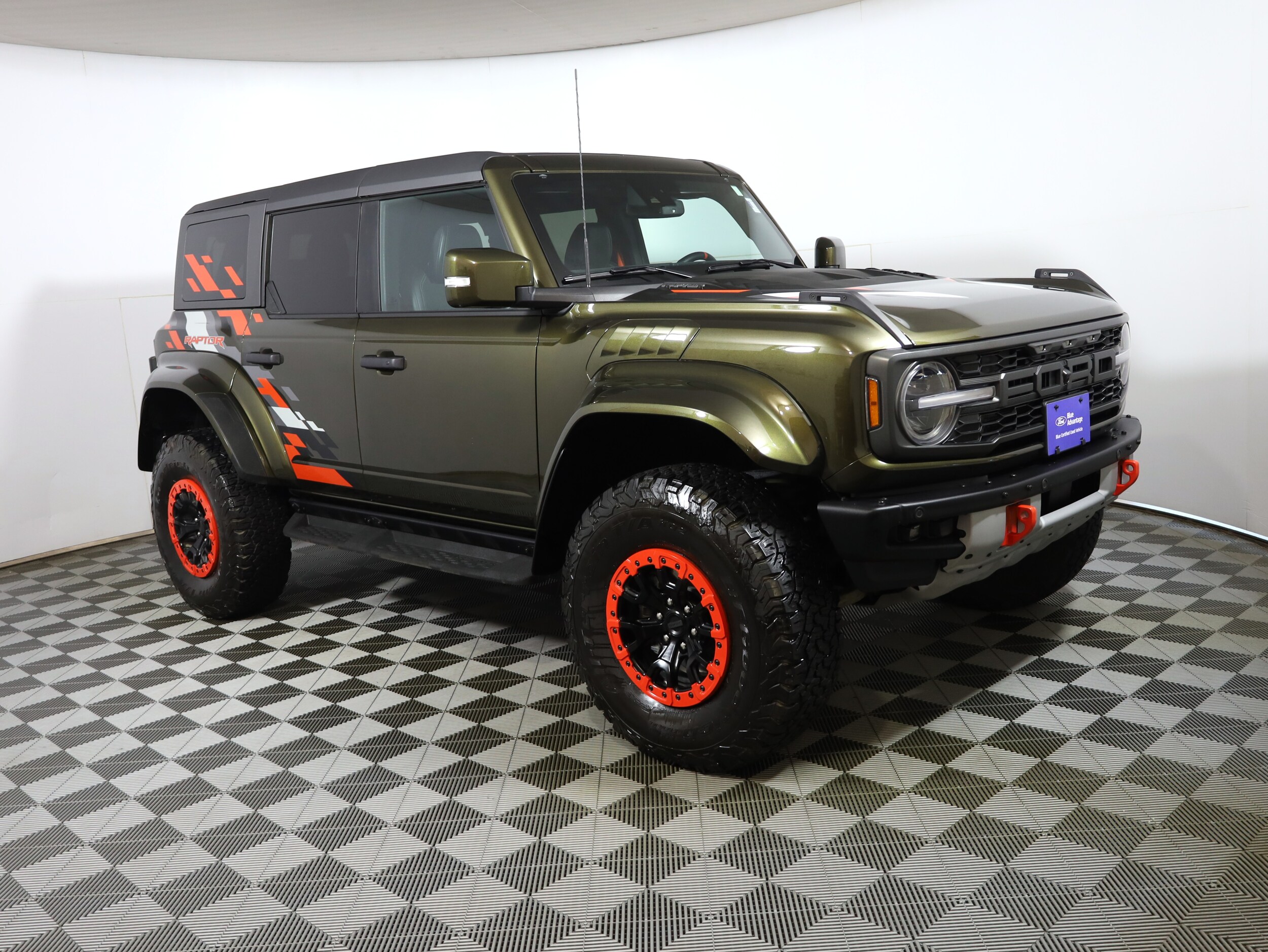 2024 Ford Bronco Raptor photo 2