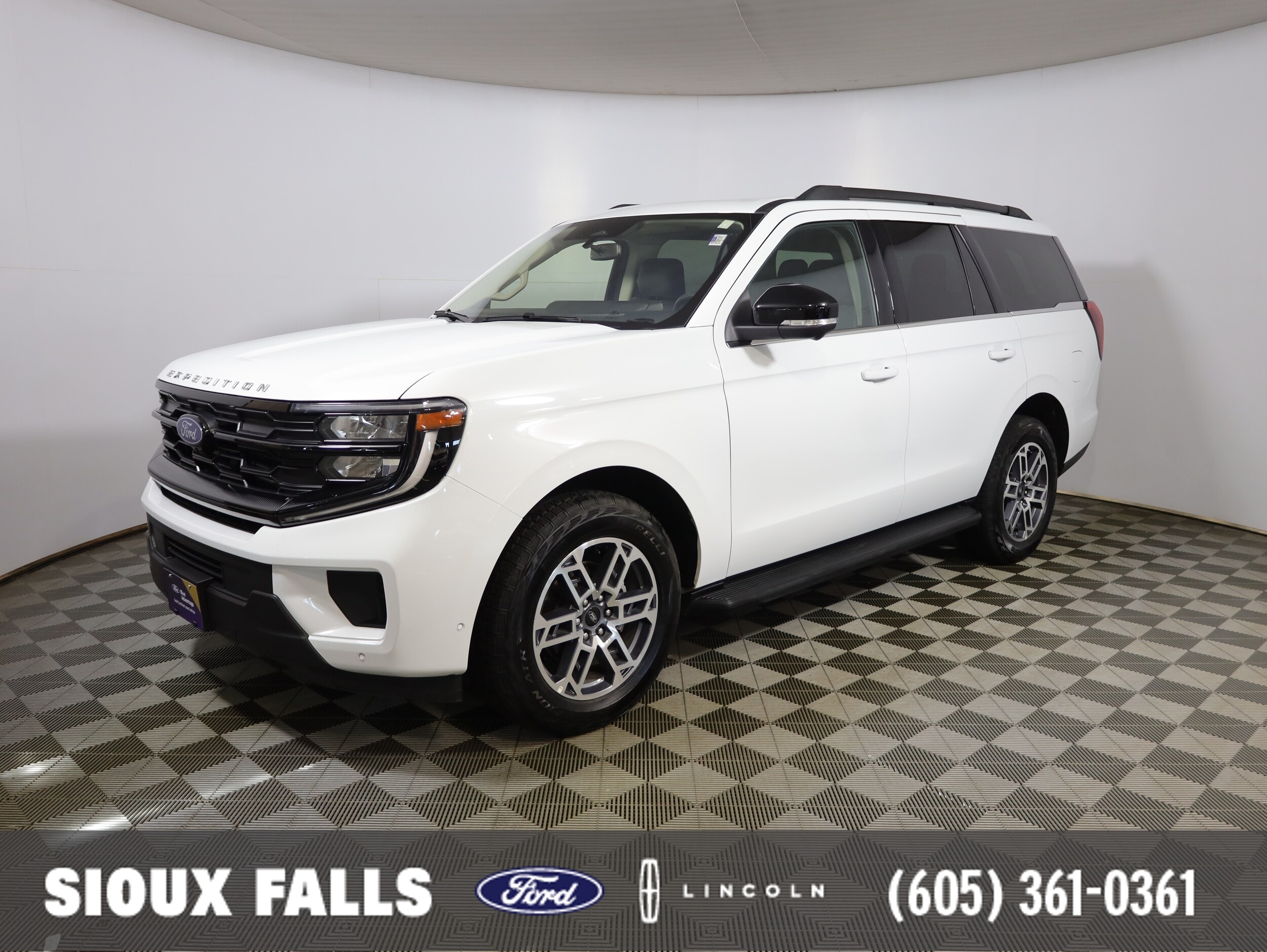 Oxford White 2025 Ford Expedition SUV / Crossover Four-Wheel Drive Automatic