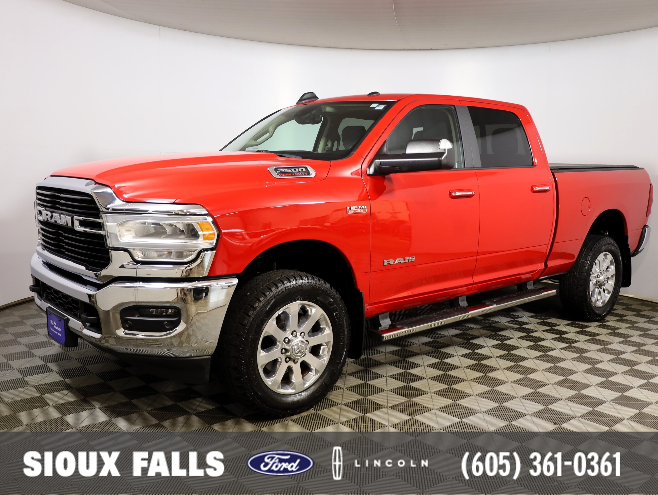 2019 RAM 2500 Big Horn 4X4 Crew Cab SWB's photo
