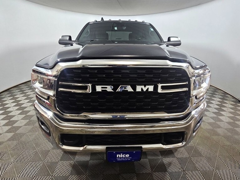 2022 Ram 3500 Big Horn photo 2