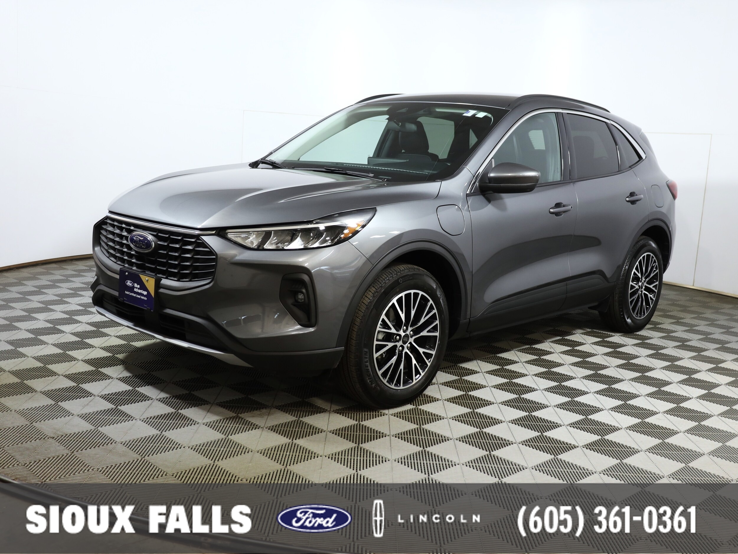 2024 Ford Escape PHEV's photo