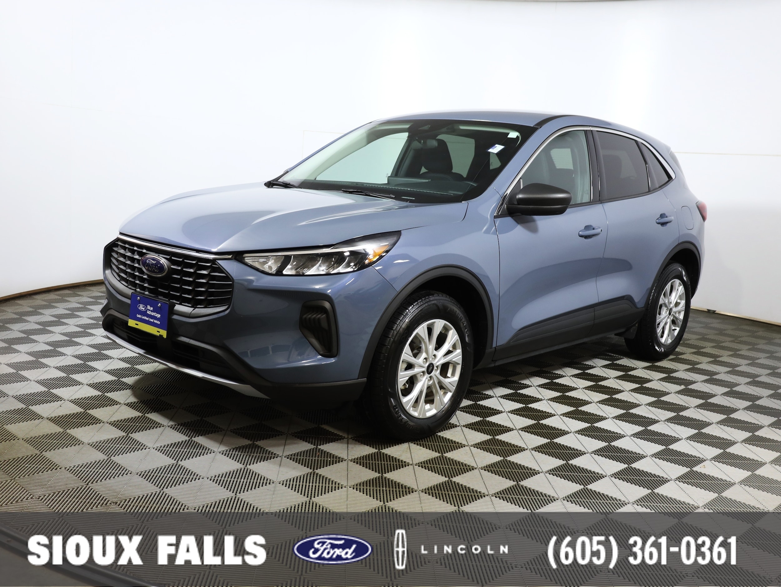 2023 Ford Escape Active's photo