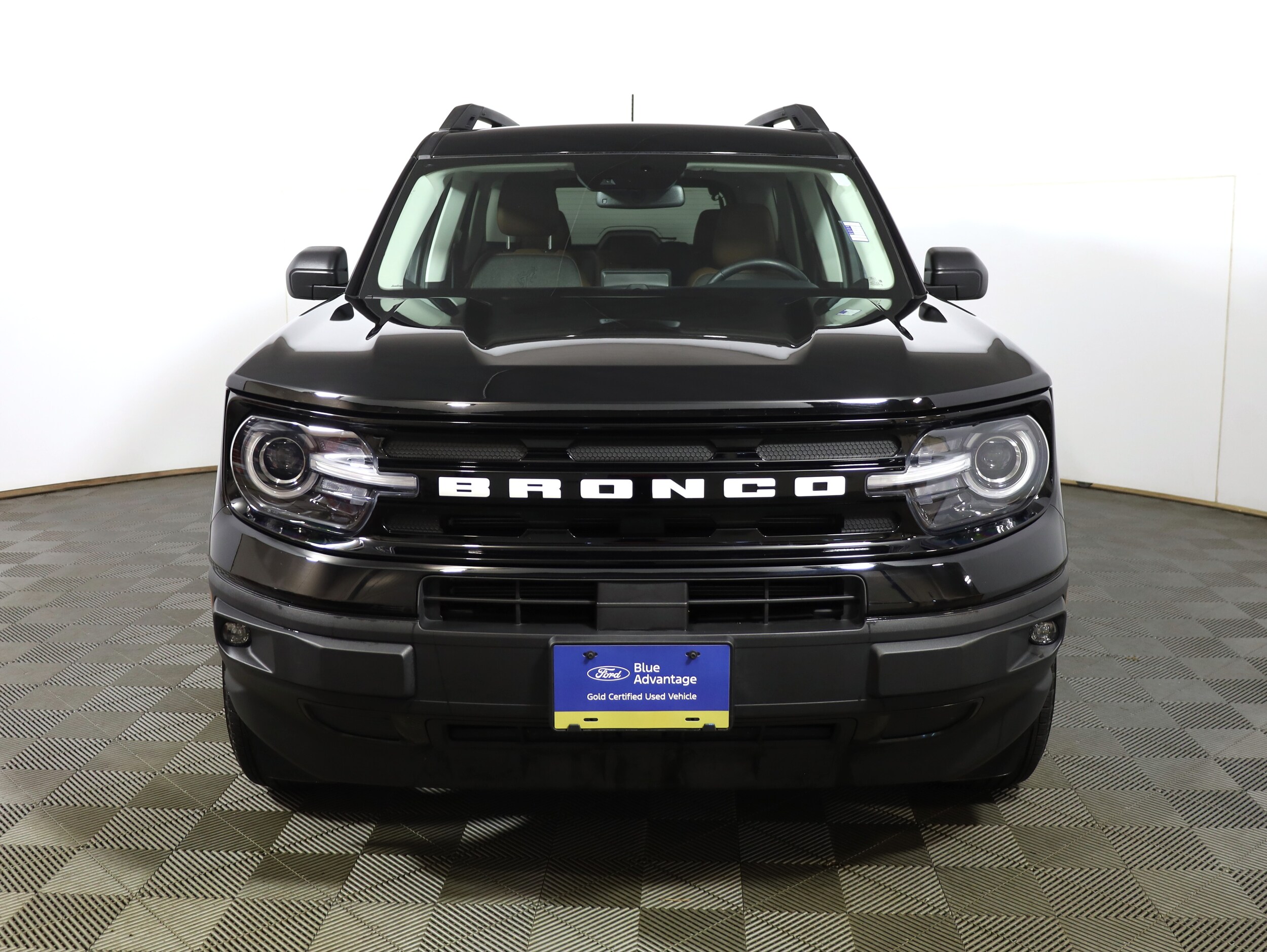 2023 Ford Bronco Sport Outer Banks photo 2