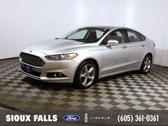 2016 Ford Fusion SE Sedan