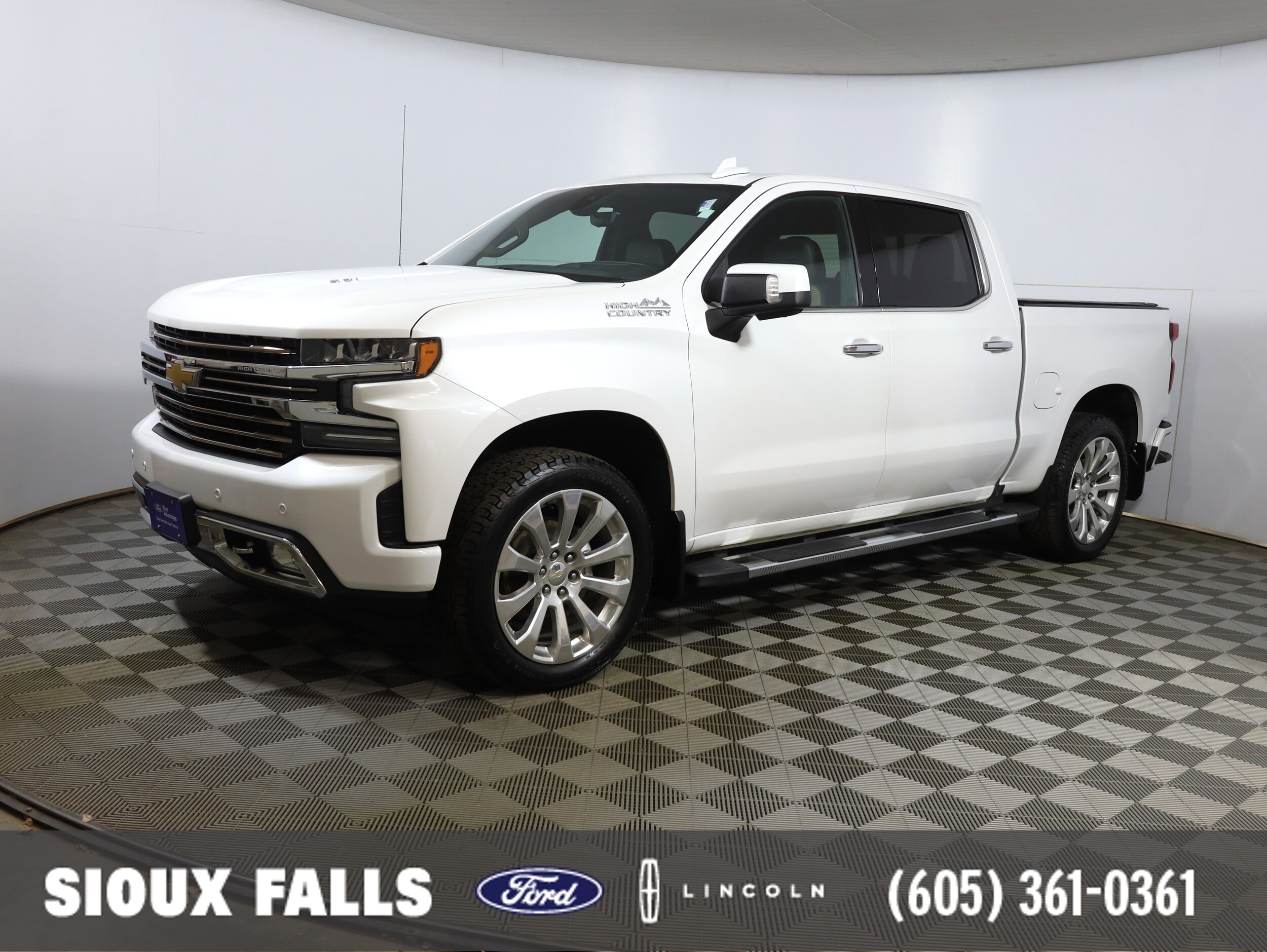 2021 Chevrolet Silverado 1500 High Country's photo