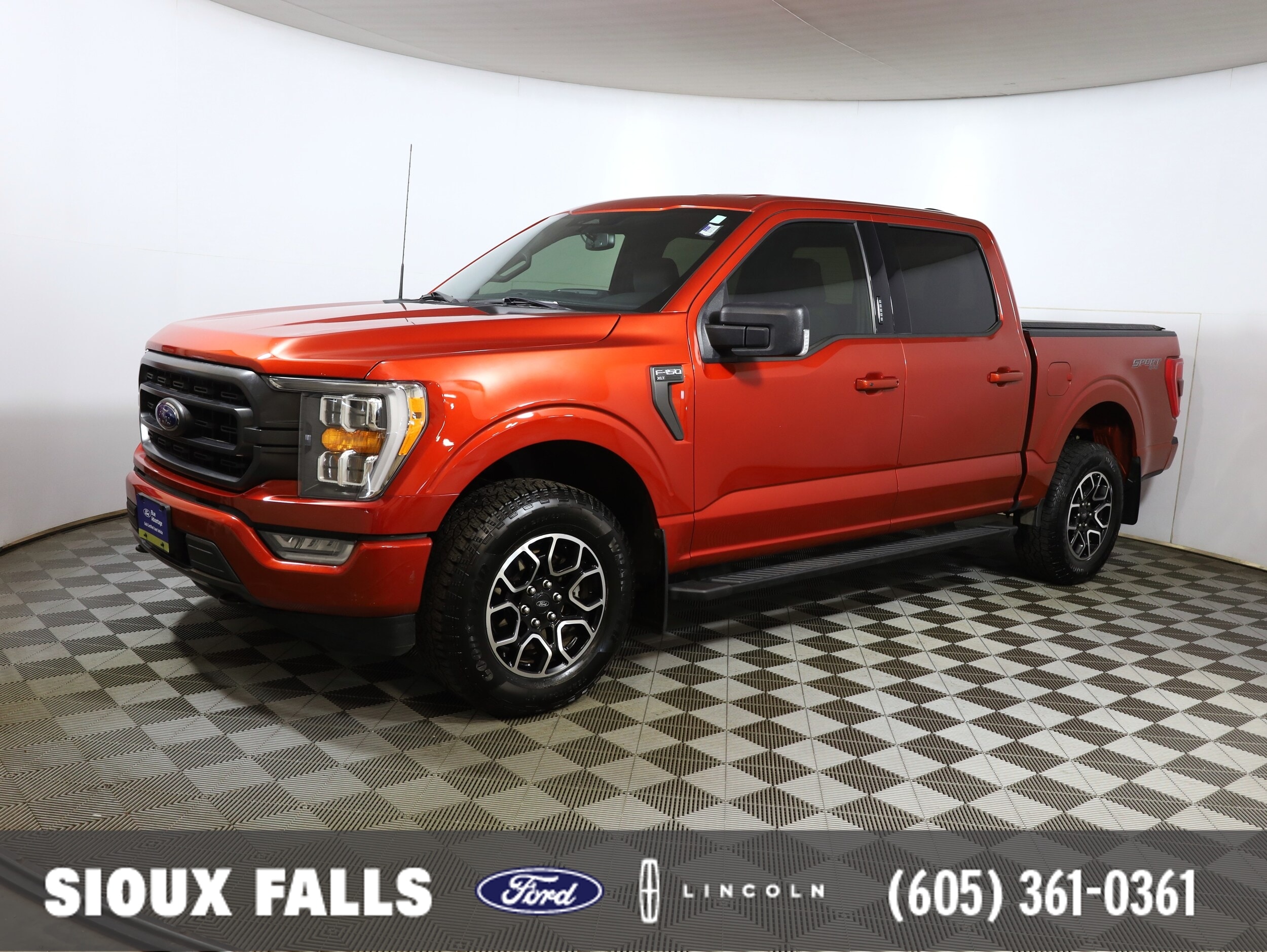 2023 Ford F-150 XLT's photo
