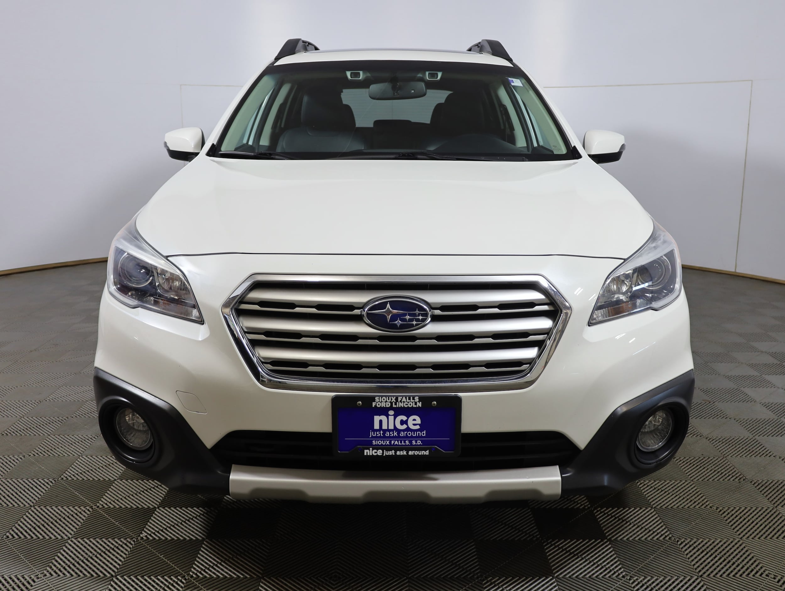 Used 2016 Subaru Outback Limited with VIN 4S4BSBNC9G3210358 for sale in Sioux Falls, SD