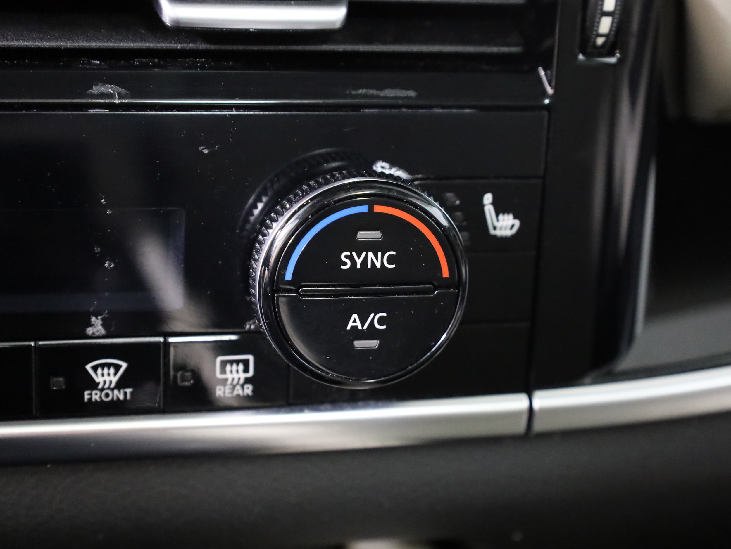 2023 Nissan Rogue SL - Photo 22