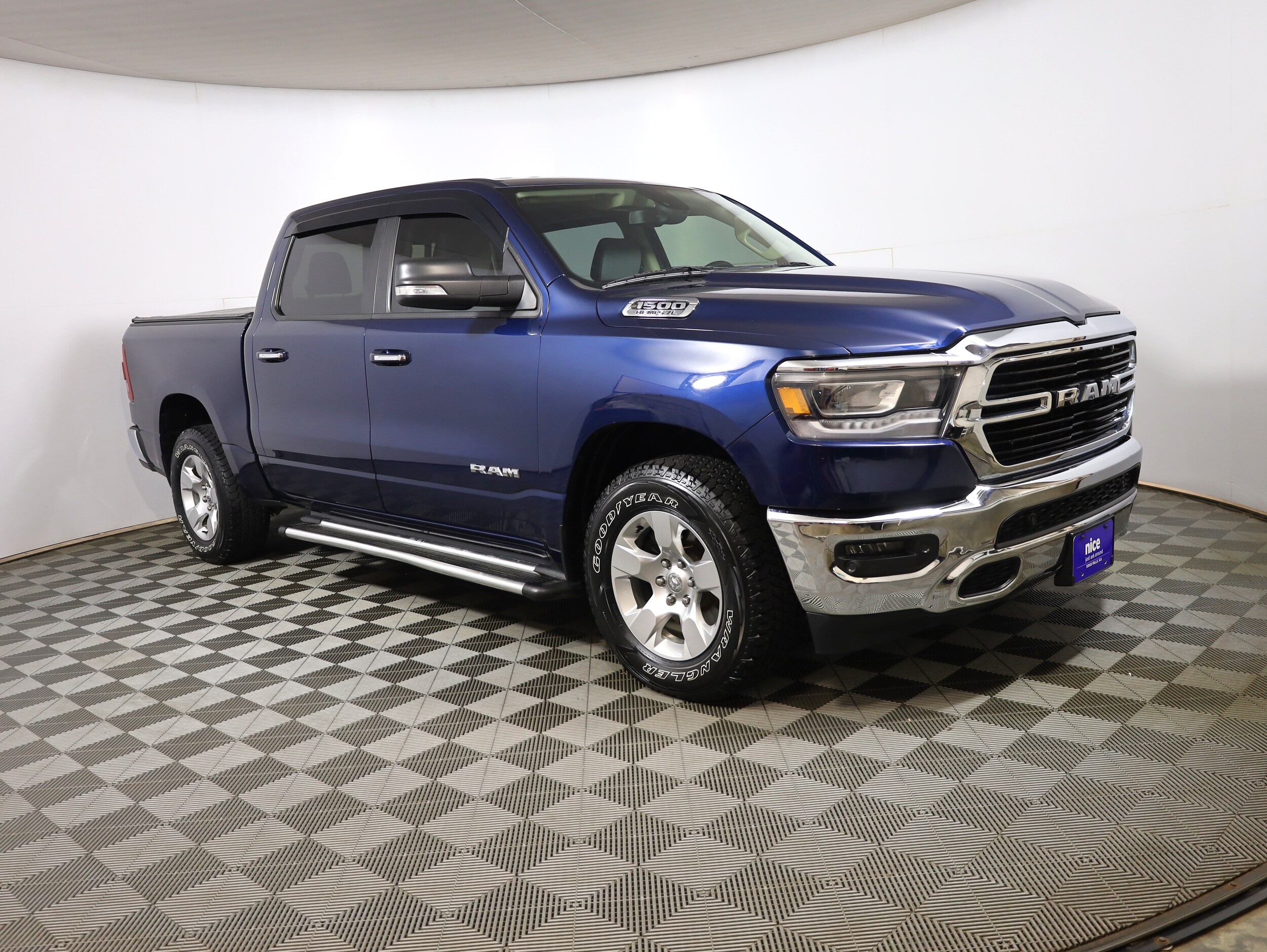 2019 Ram 1500 Big Horn Lone Star photo 3