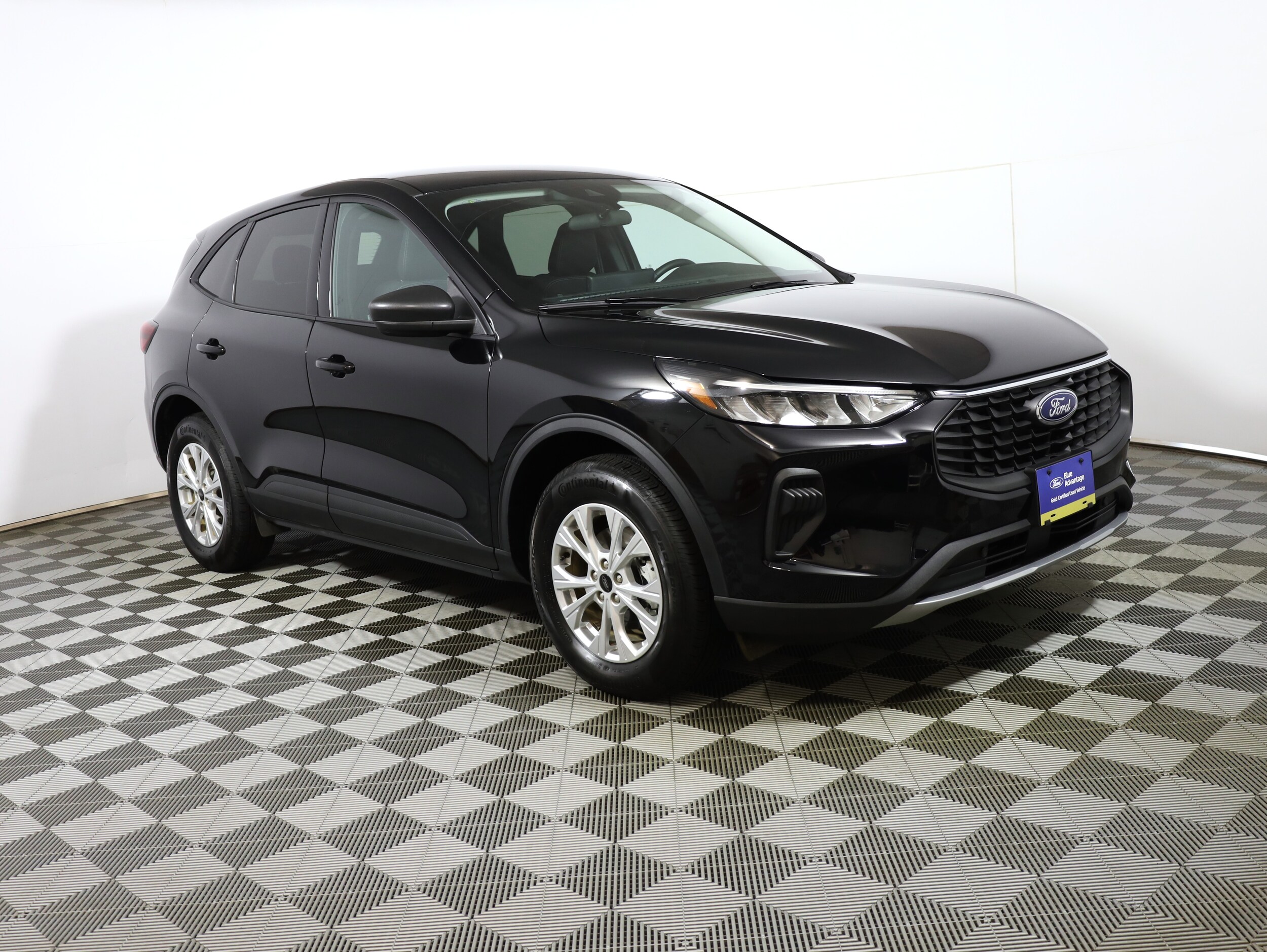 2025 Ford Escape Active photo 2