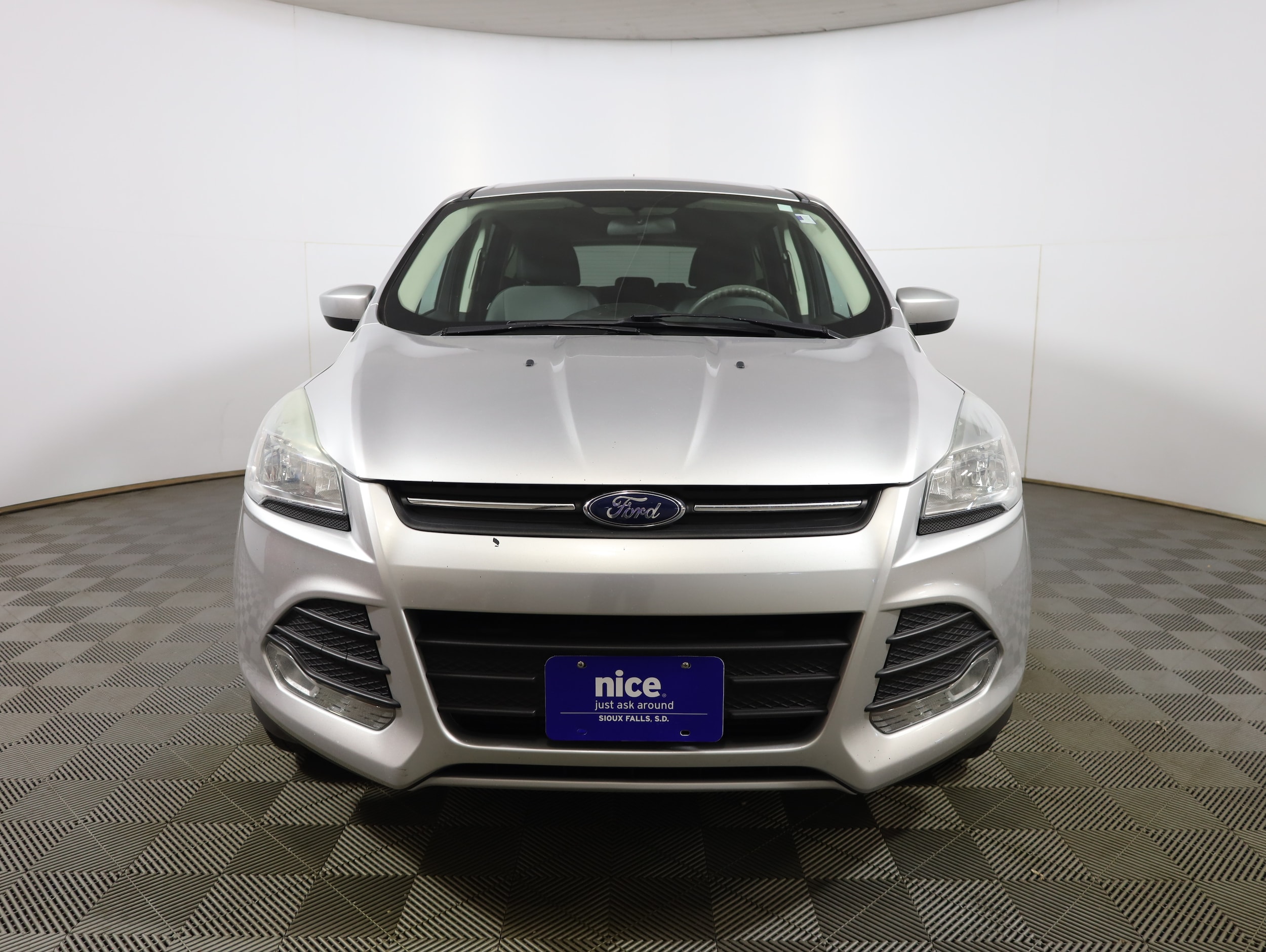 Used 2015 Ford Escape SE with VIN 1FMCU9G98FUC05072 for sale in Sioux Falls, SD