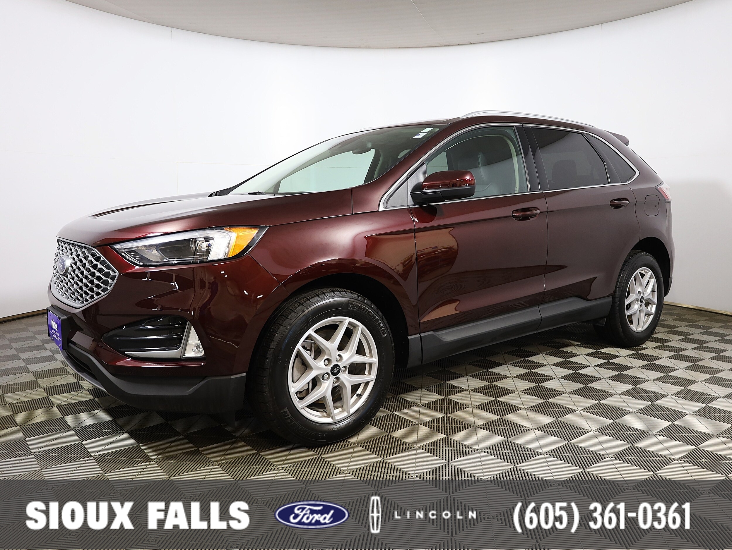 2024 Ford Edge SEL AWD's photo