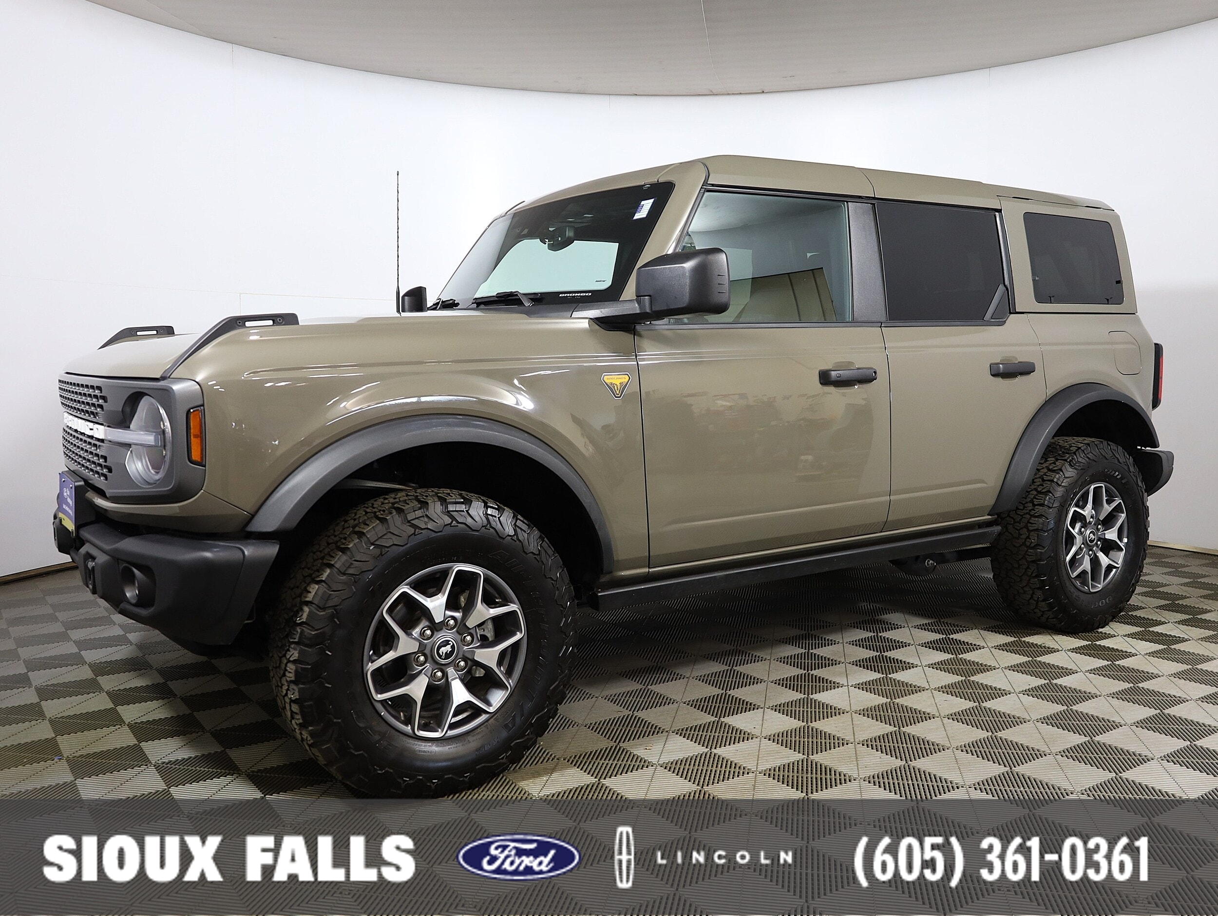 2025 Ford Bronco Badlands 4x4's photo