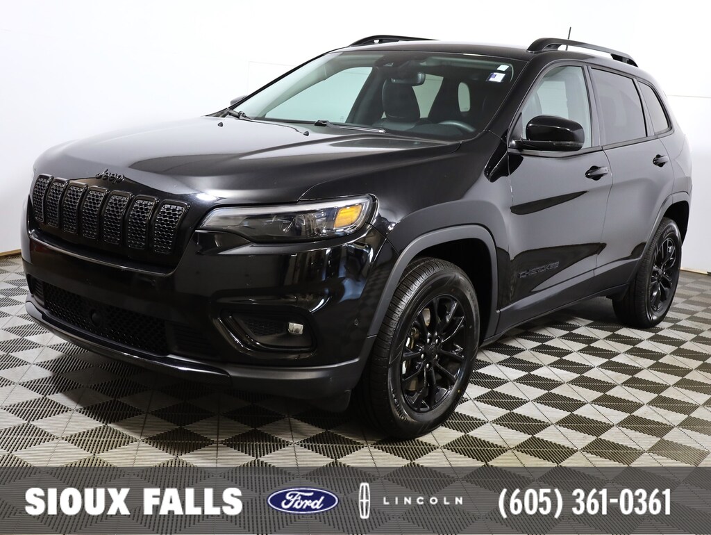 Used 2023 Jeep Cherokee For Sale at Luxury Auto Mall of Sioux Falls