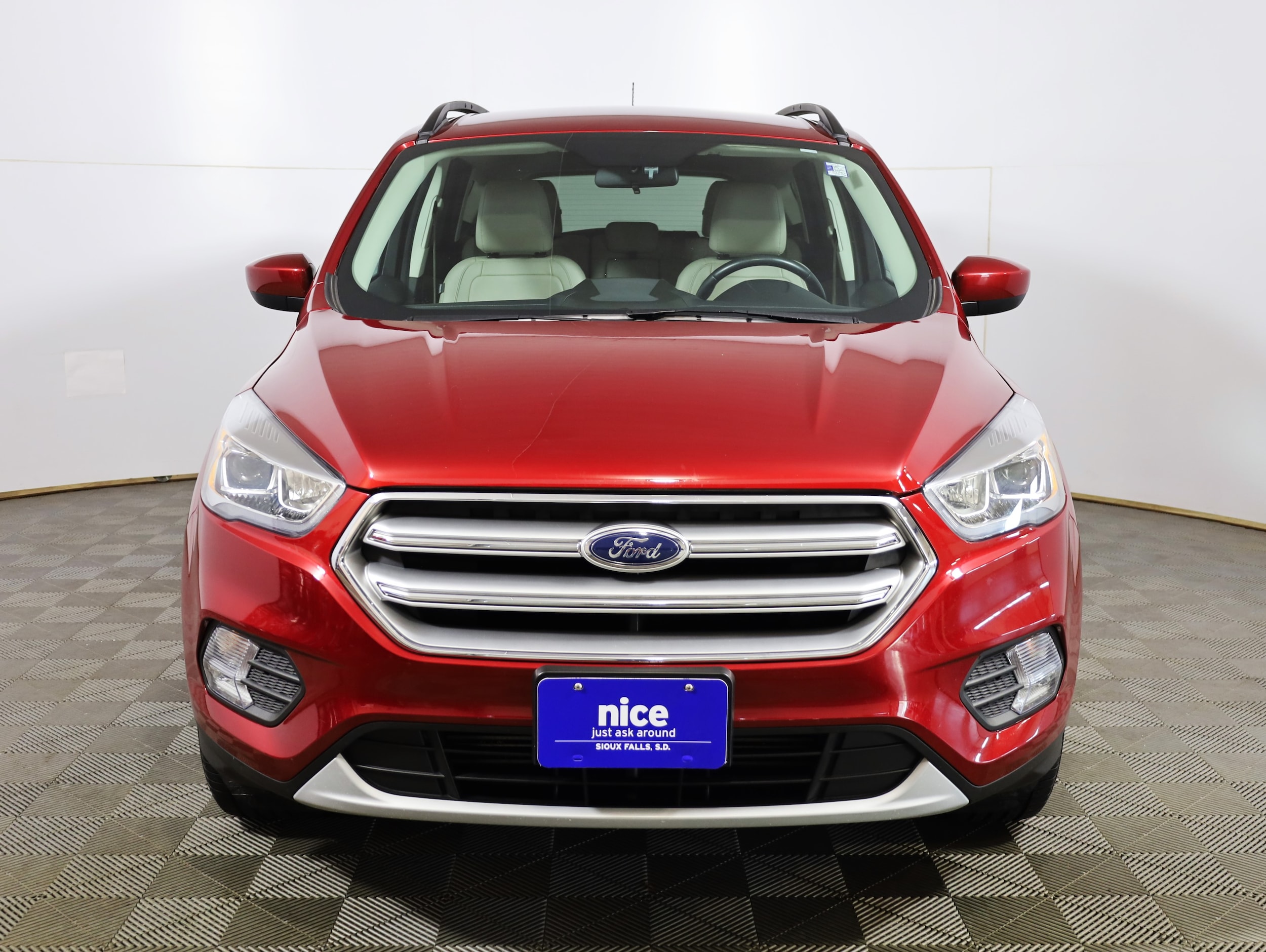 Used 2017 Ford Escape SE with VIN 1FMCU9G96HUD76907 for sale in Sioux Falls, SD