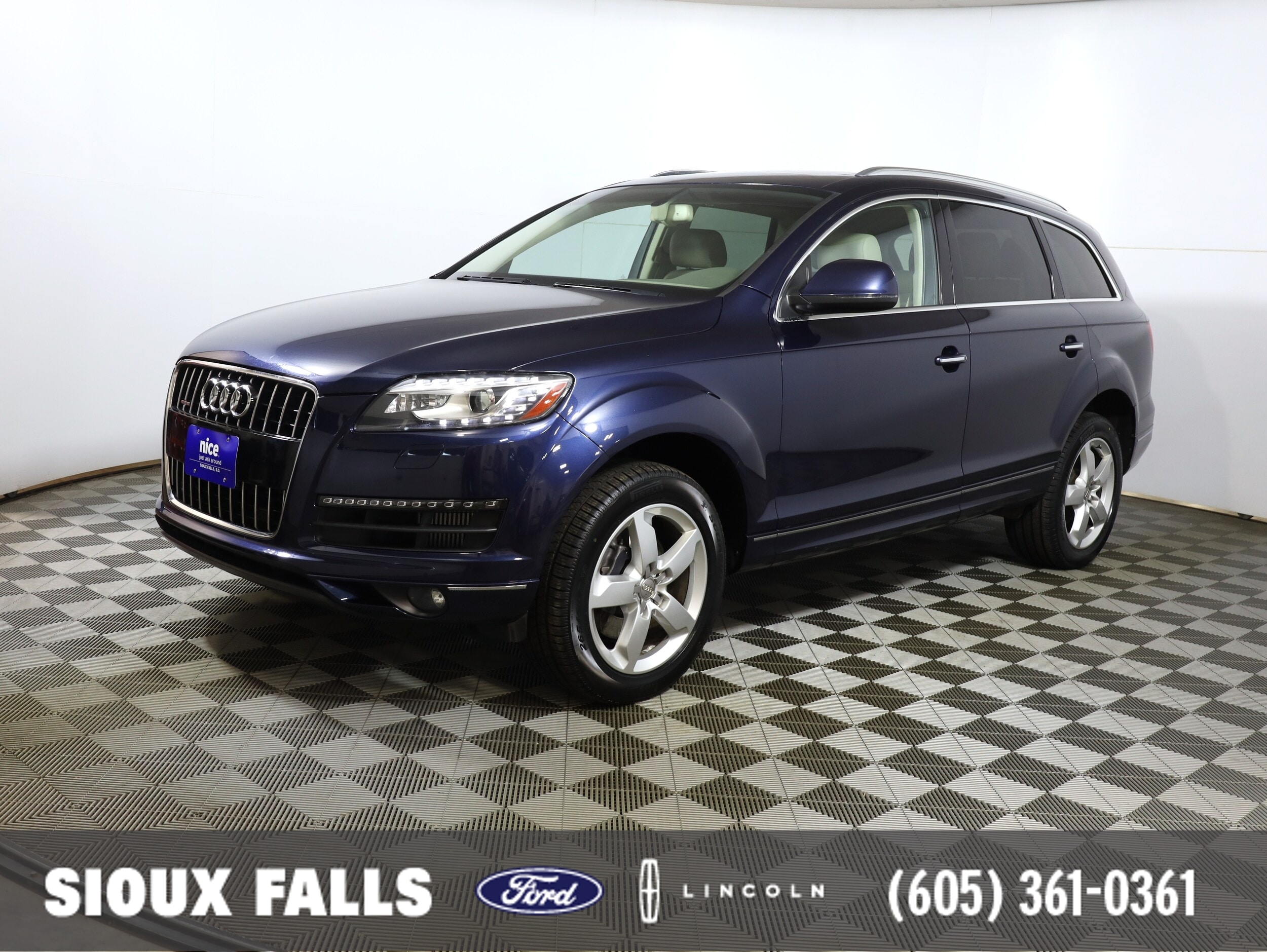 2014 Audi Q7 Premium's photo