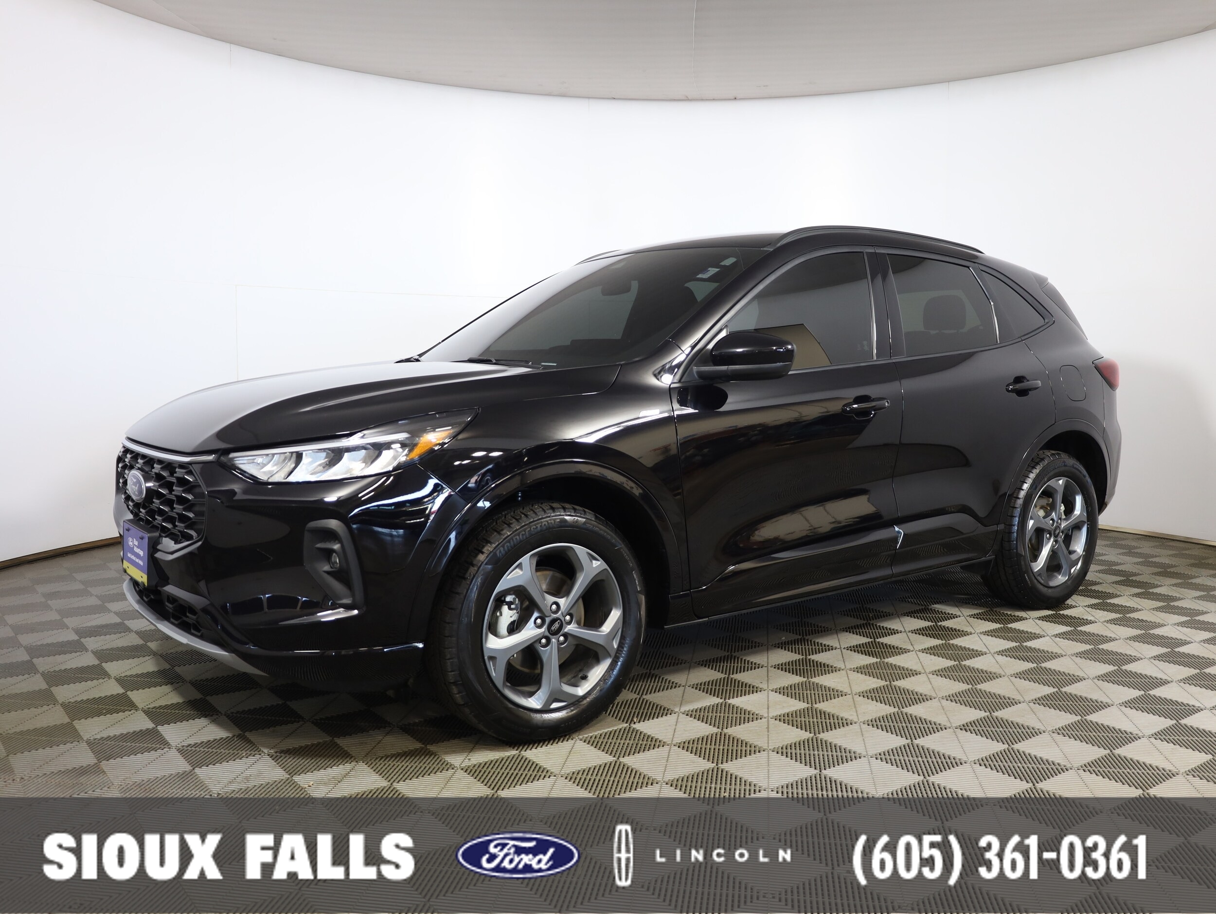 2024 Ford Escape ST-Line Select AWD 2.0L's photo