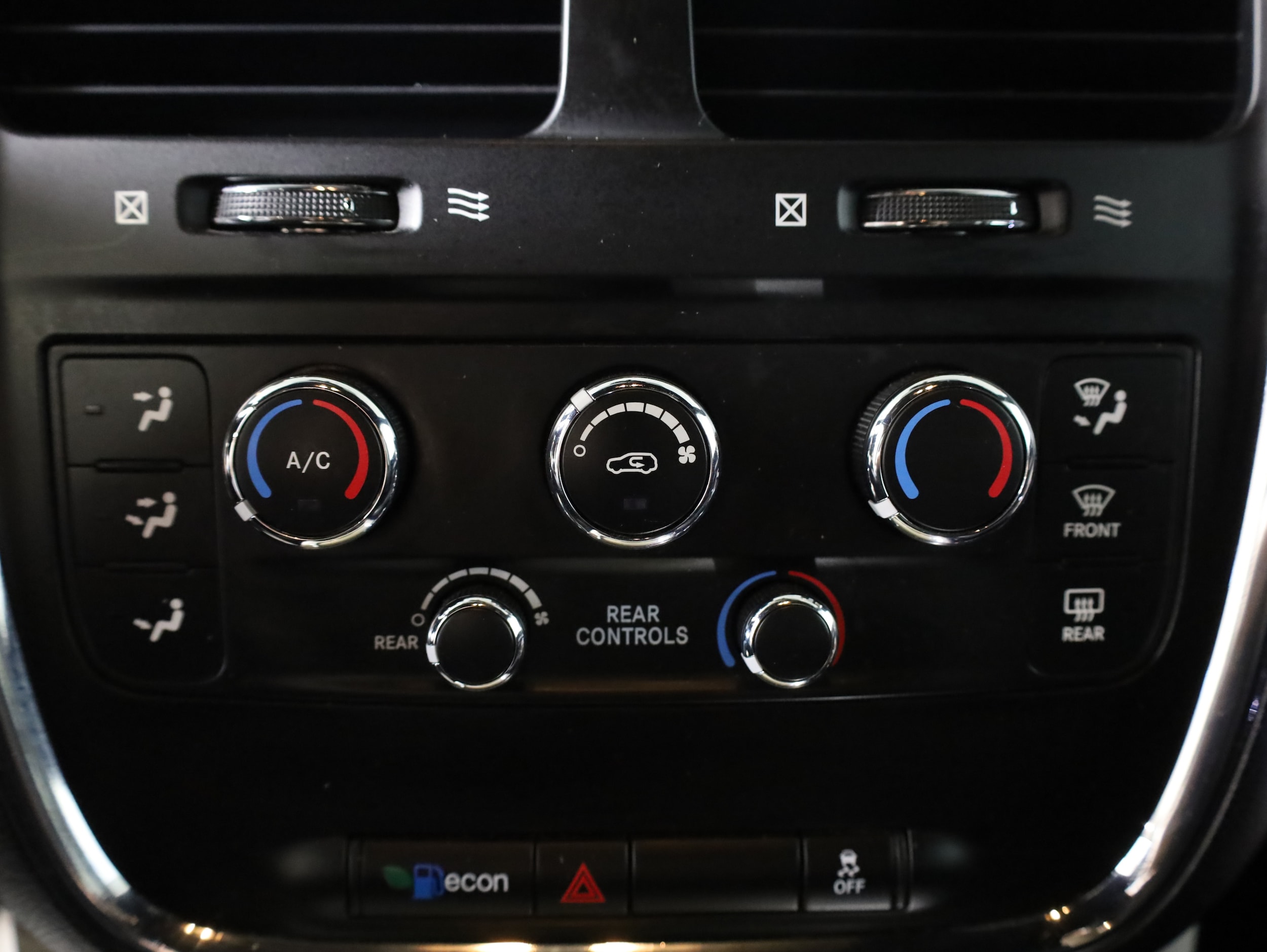 2017 Dodge Grand Caravan SXT - Photo 17