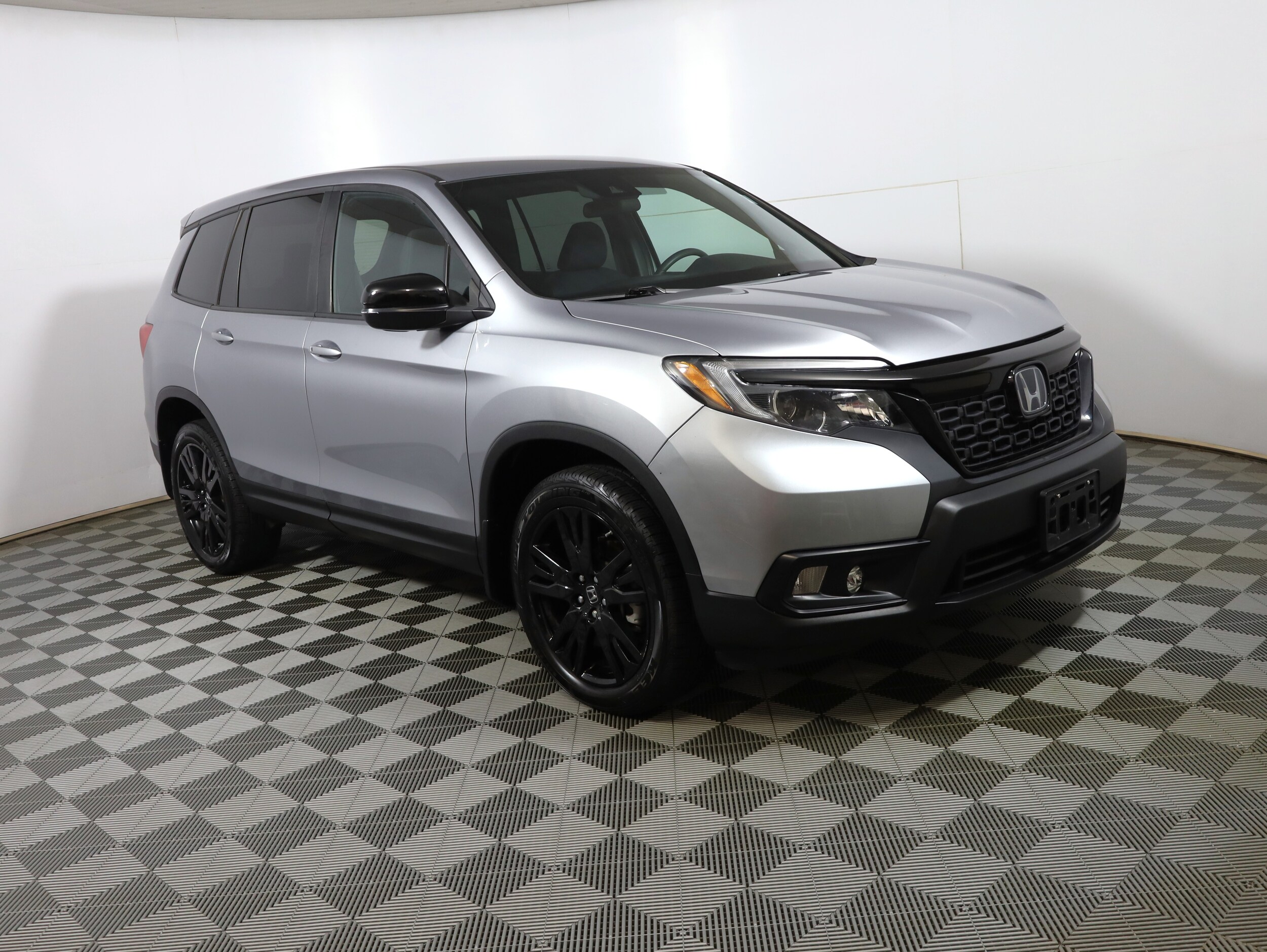 2020 Honda Passport Sport photo 3
