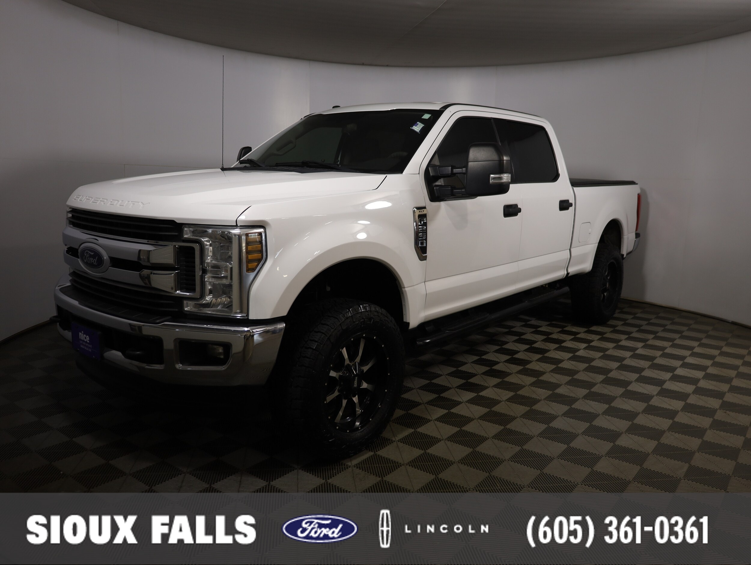 2019 Ford F-250 XLT 4x4 Crew Cab 8' Box's photo