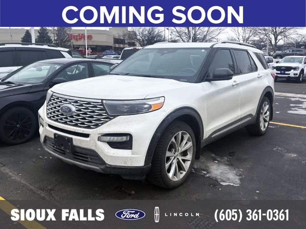 2021 Ford Explorer Platinum's photo