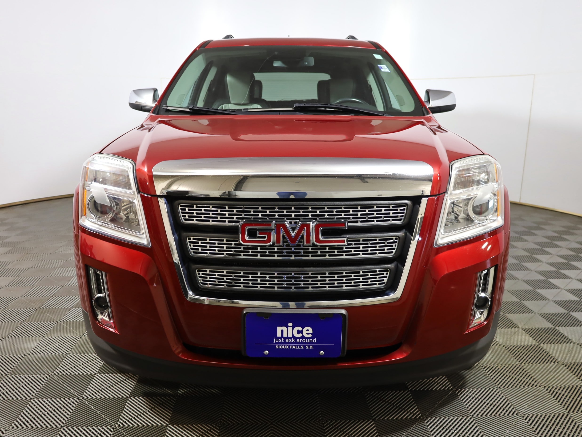 Used 2013 GMC Terrain SLT-2 with VIN 2GKFLXE34D6300266 for sale in Sioux Falls, SD