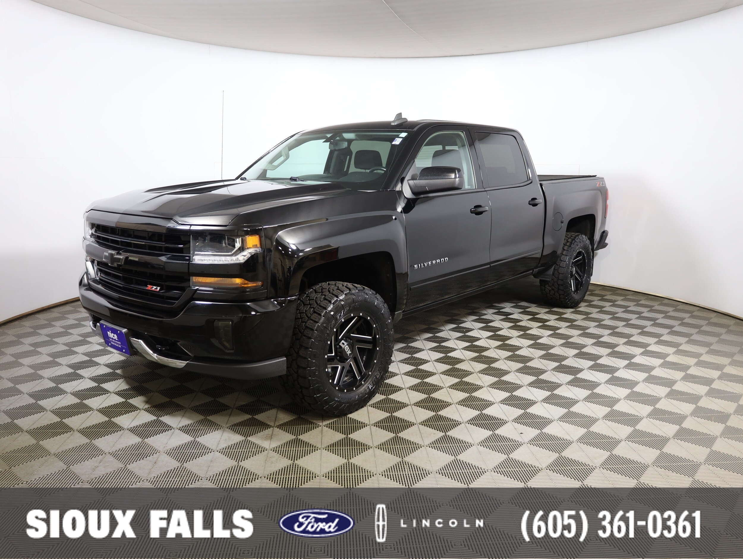 2018 Chevrolet Silverado 1500 LT Z71 4X4 Crew Cab Short Box's photo