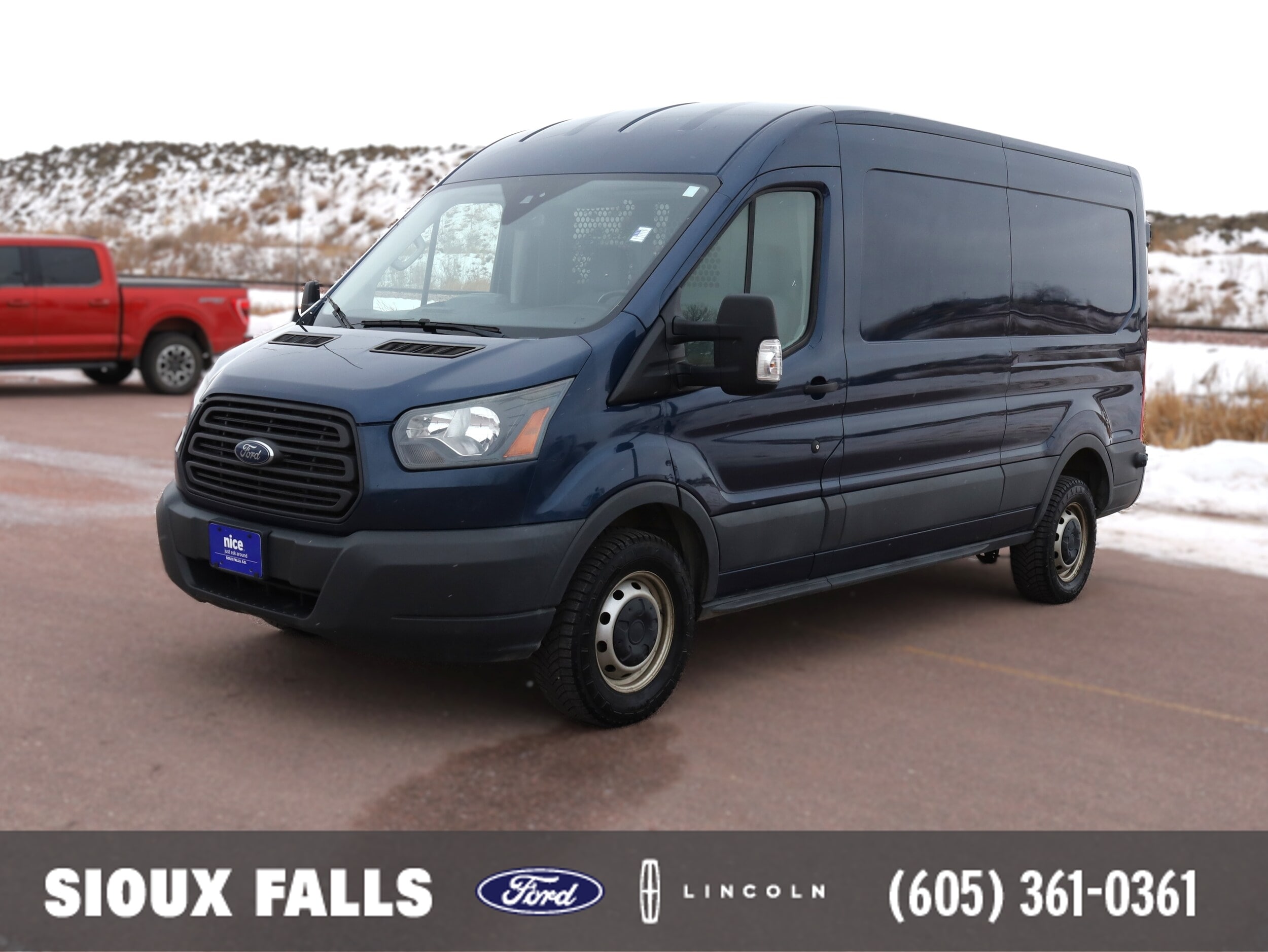 2016 Ford Transit Base's photo
