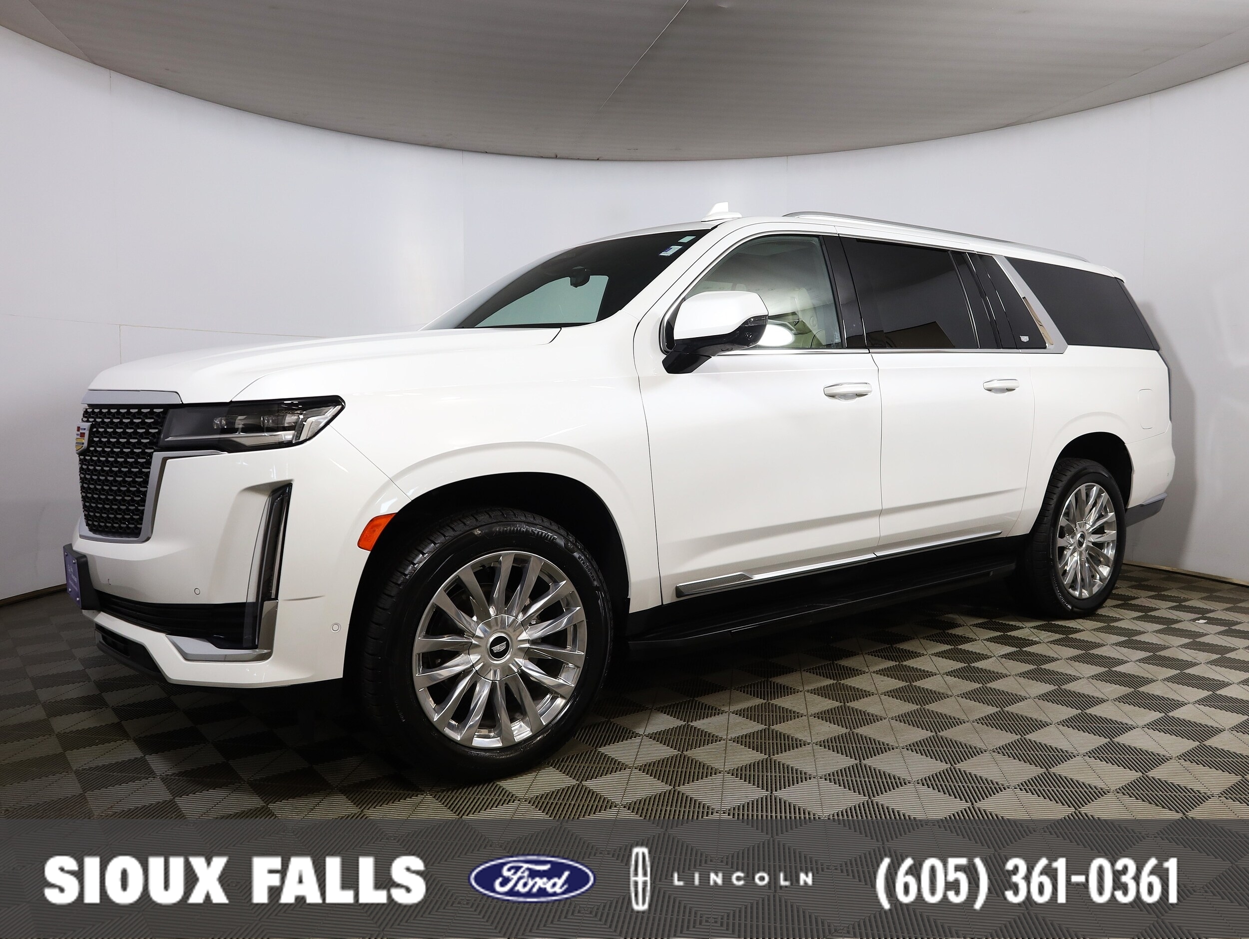 2023 Cadillac Escalade ESV 4WD Premium Luxury's photo