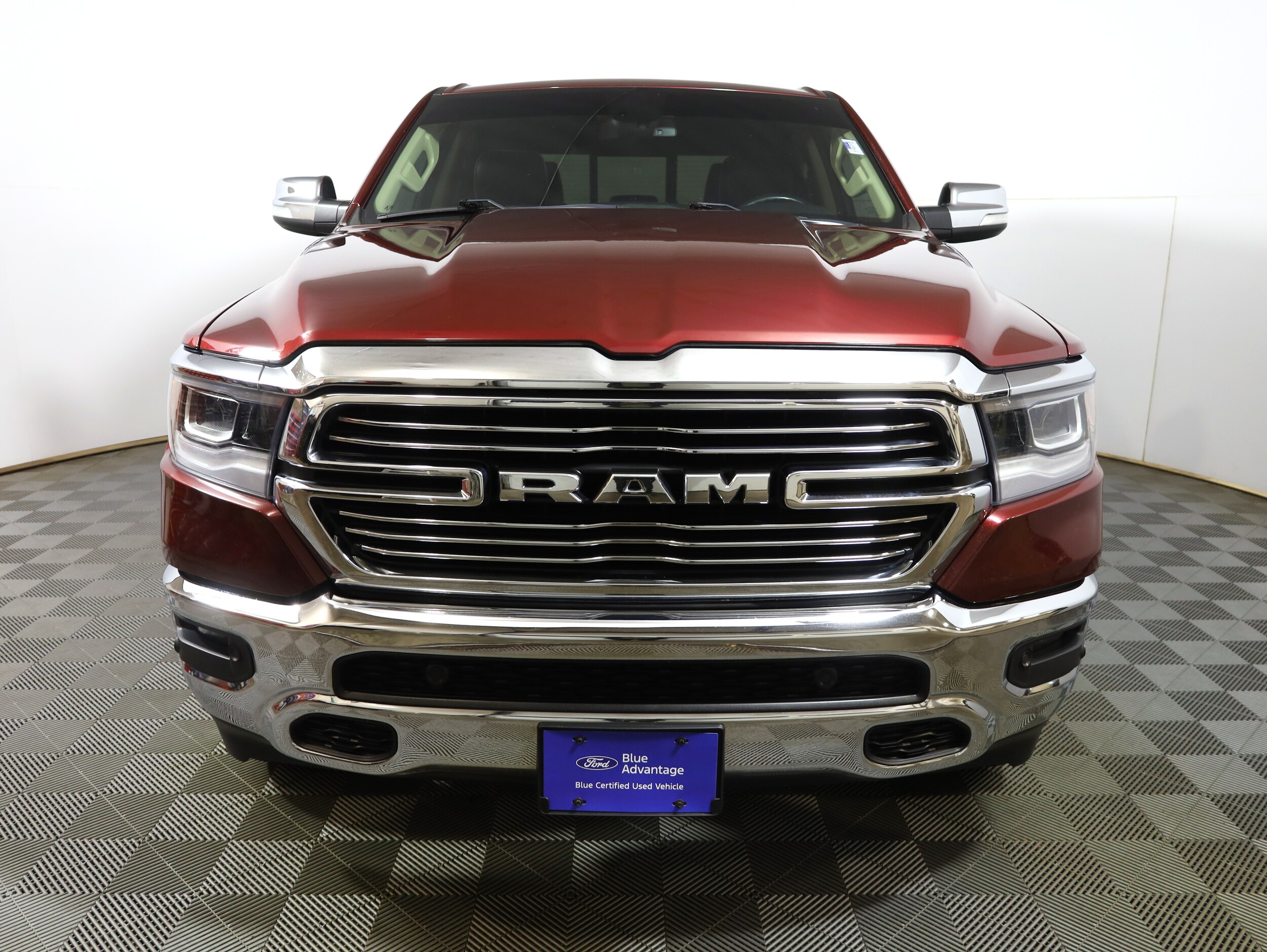 2019 Ram 1500 Laramie photo 2