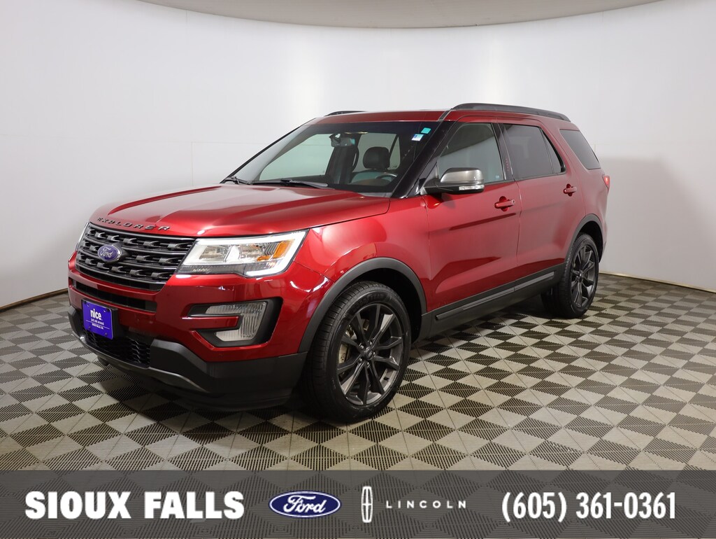 Used 2017 Ford Explorer XLT SUV