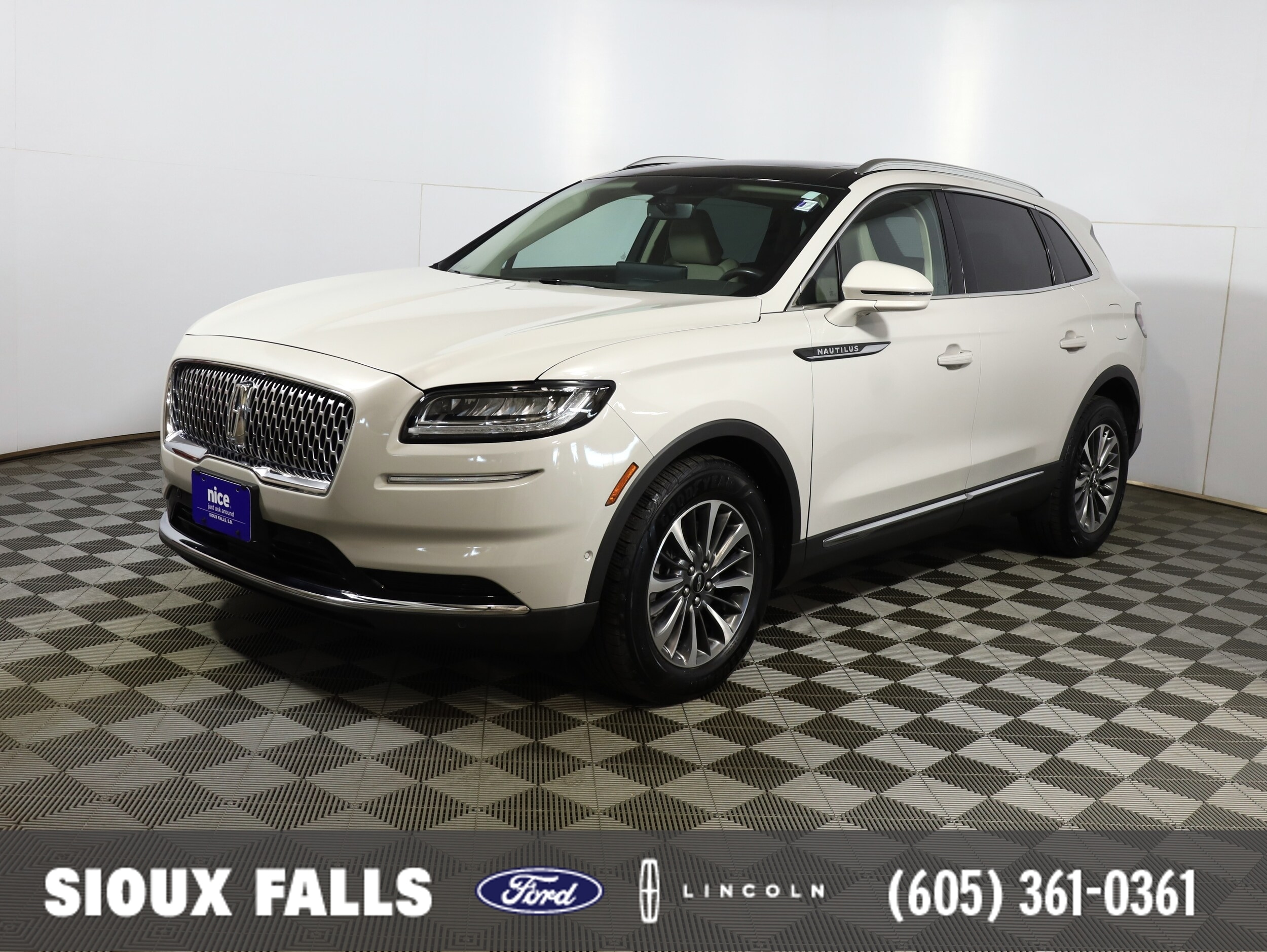 2022 Lincoln Nautilus Reserve's photo