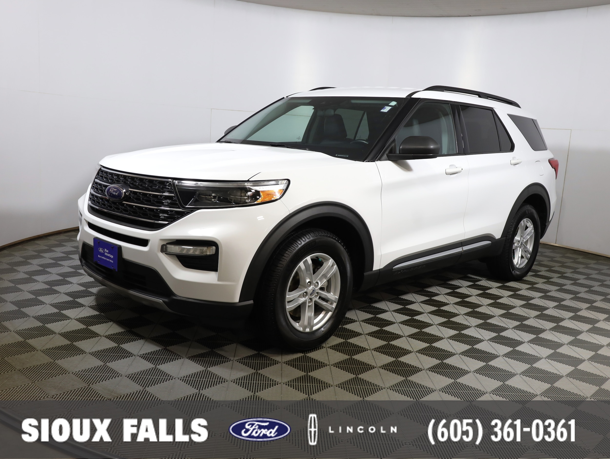 2021 Ford Explorer XLT's photo
