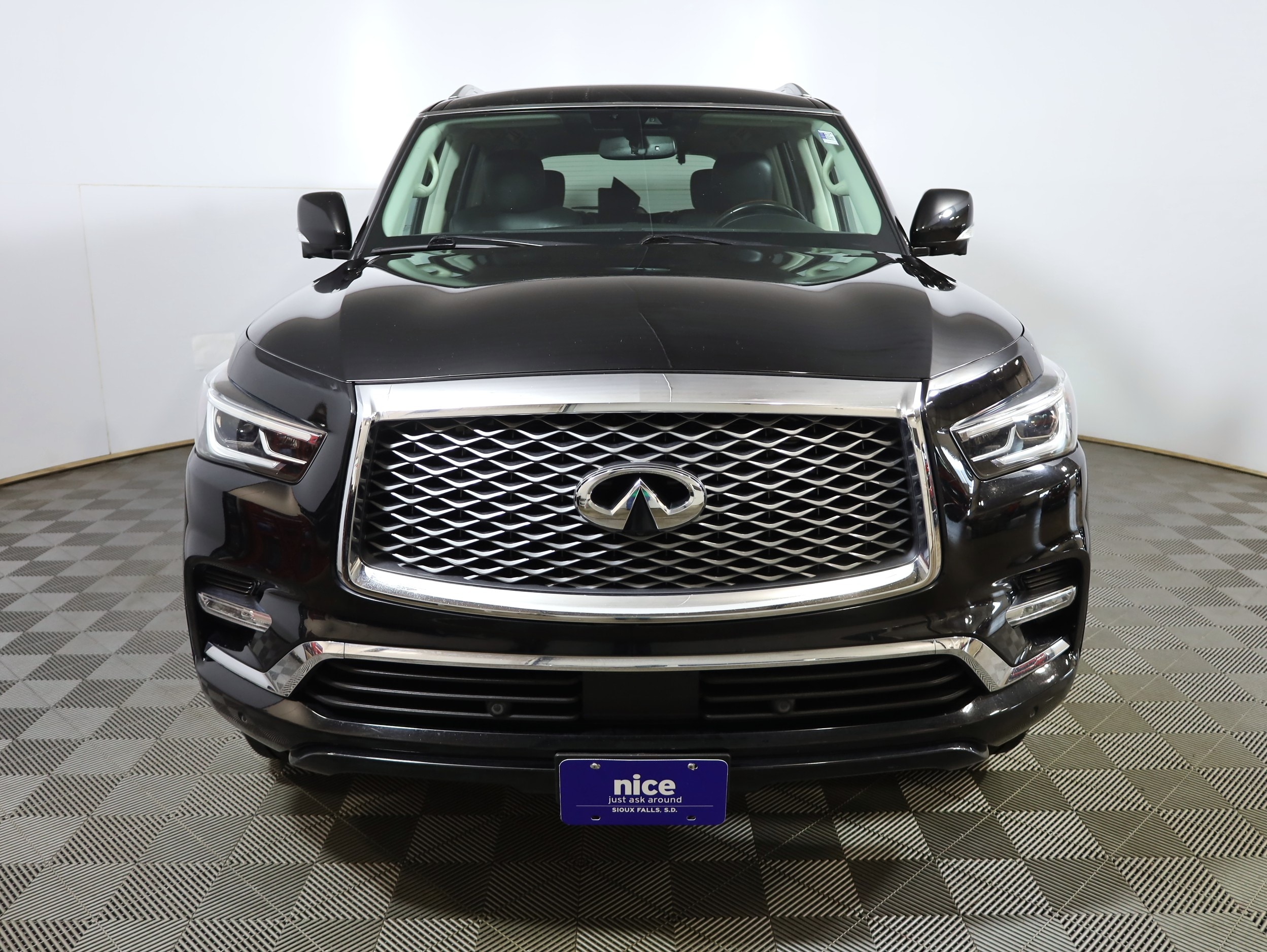 Used 2019 INFINITI QX80 Limited with VIN JN8AZ2NE9K9234120 for sale in Sioux Falls, SD