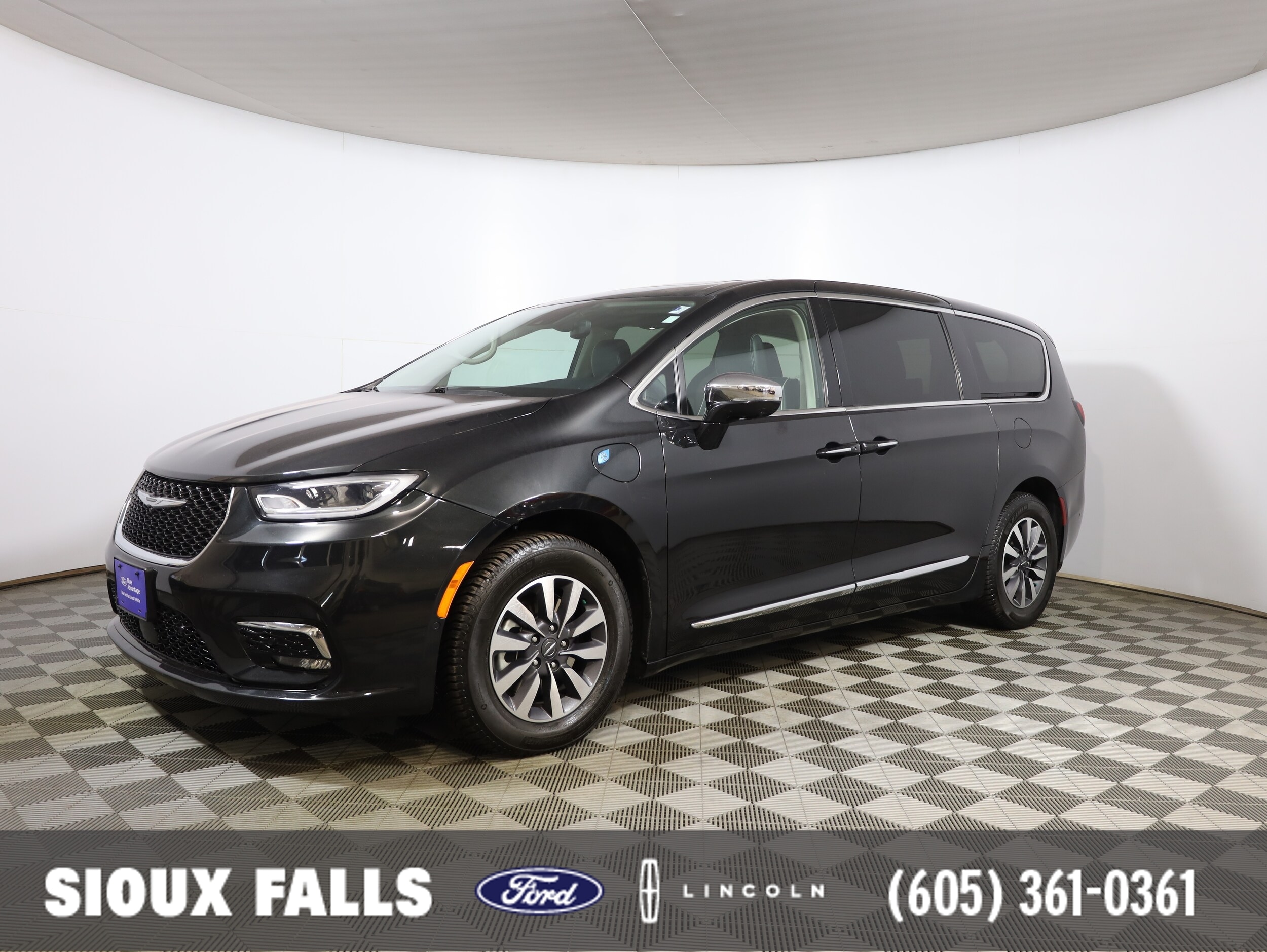 2022 Chrysler Pacifica Hybrid Limited