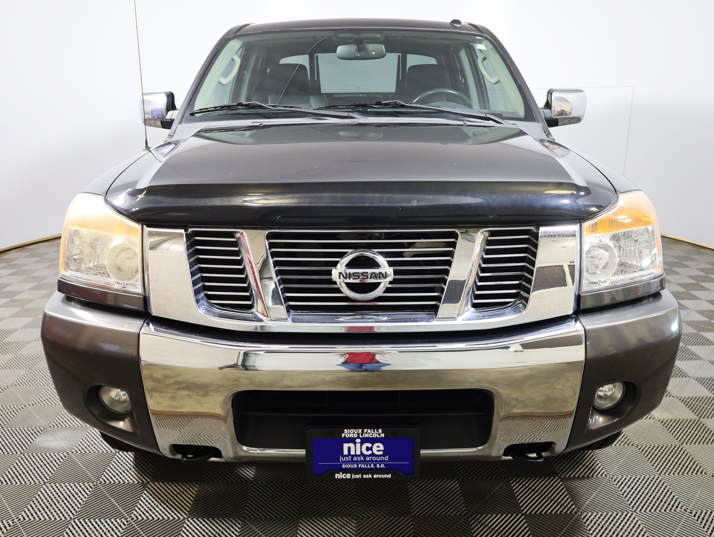 Used 2010 Nissan Titan LE with VIN 1N6BA0ECXAN300770 for sale in Sioux Falls, SD