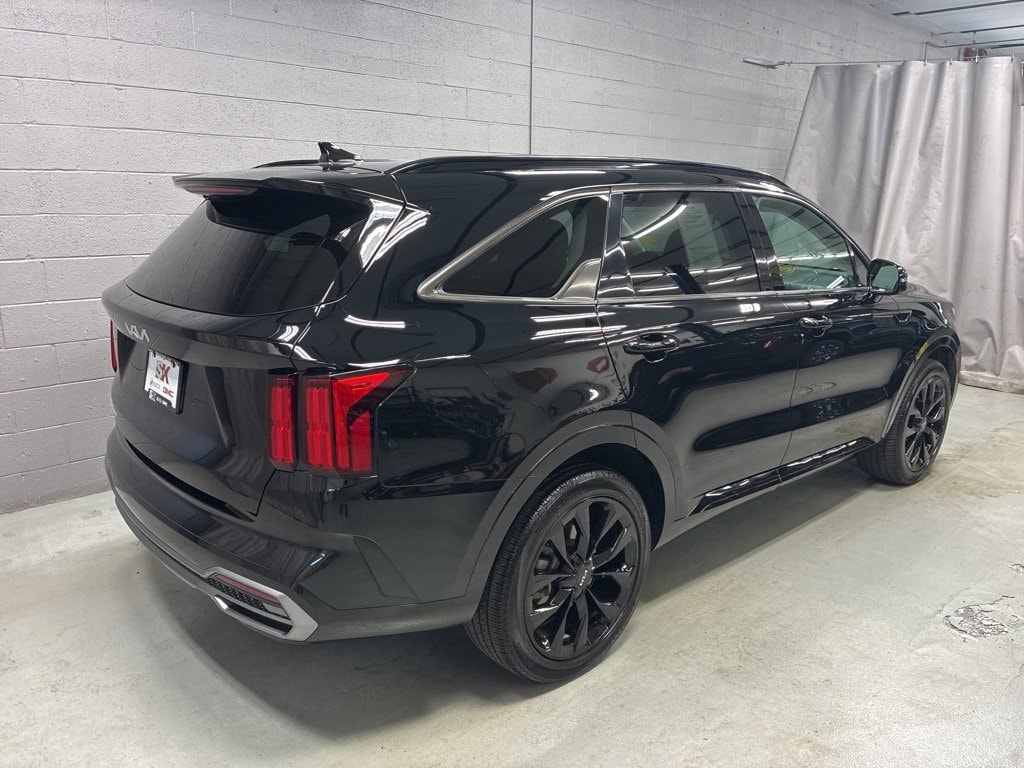 Used 2023 Kia Sorento SX SUV
