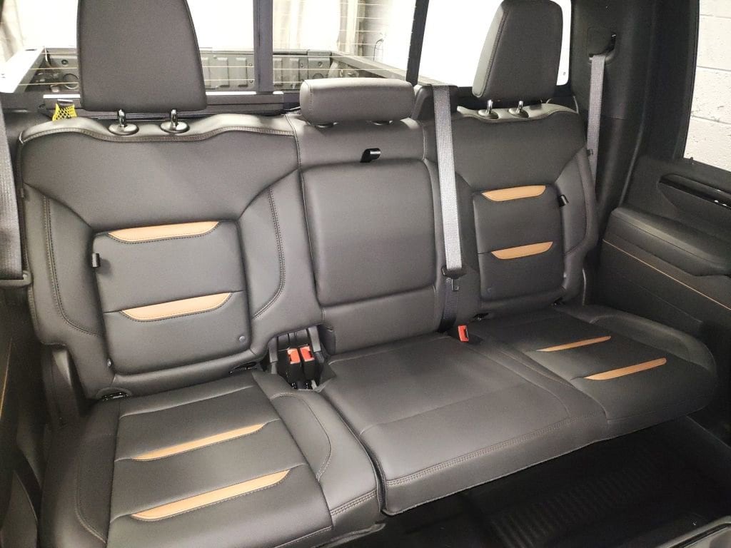 2026 GMC Sierra 2500HD AT4 - Photo 10