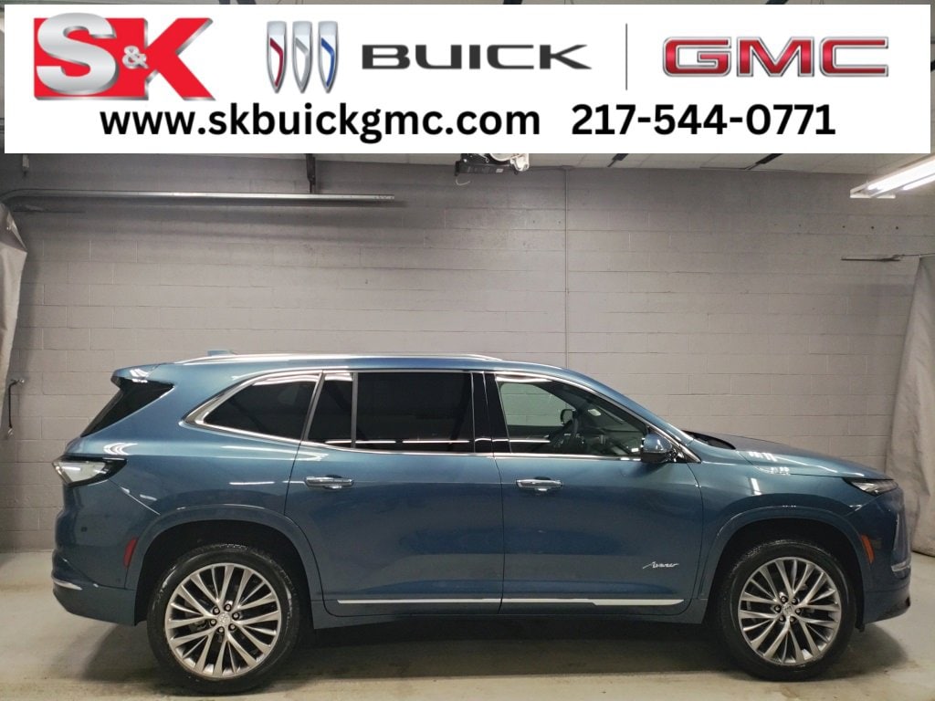 2026 Buick Enclave Avenir's photo