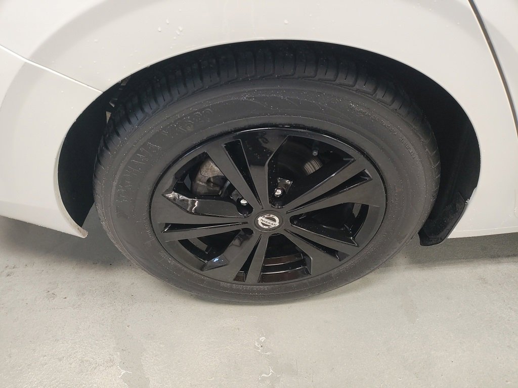 2023 Nissan Sentra SV photo 3