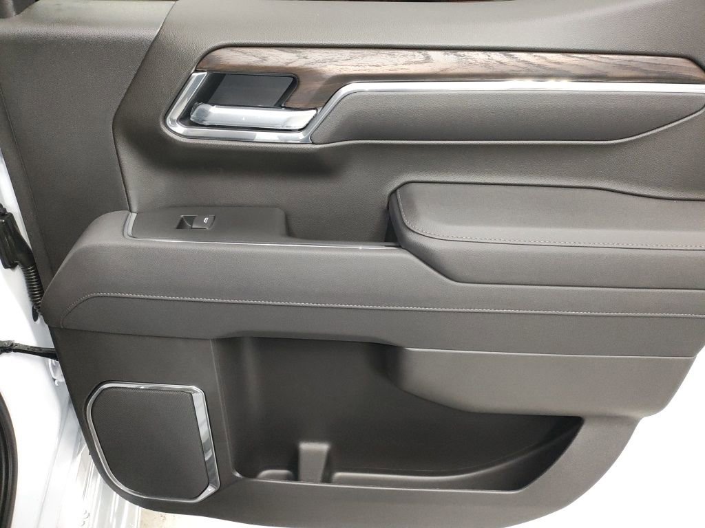 2026 GMC Sierra 1500 SLT - Photo 14