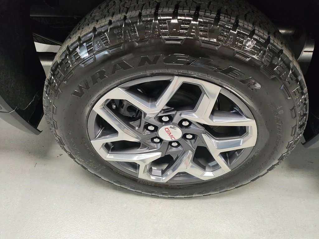 2026 Gmc Sierra 1500 SLT photo 3