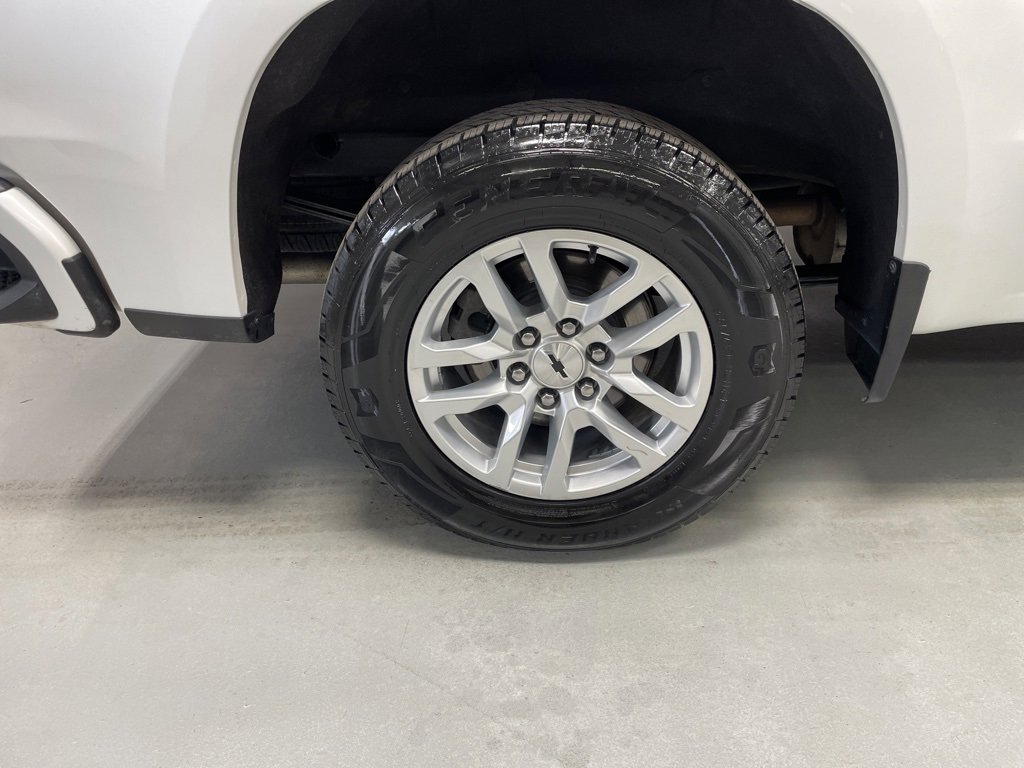 2020 Chevrolet Silverado 1500 RST photo 3