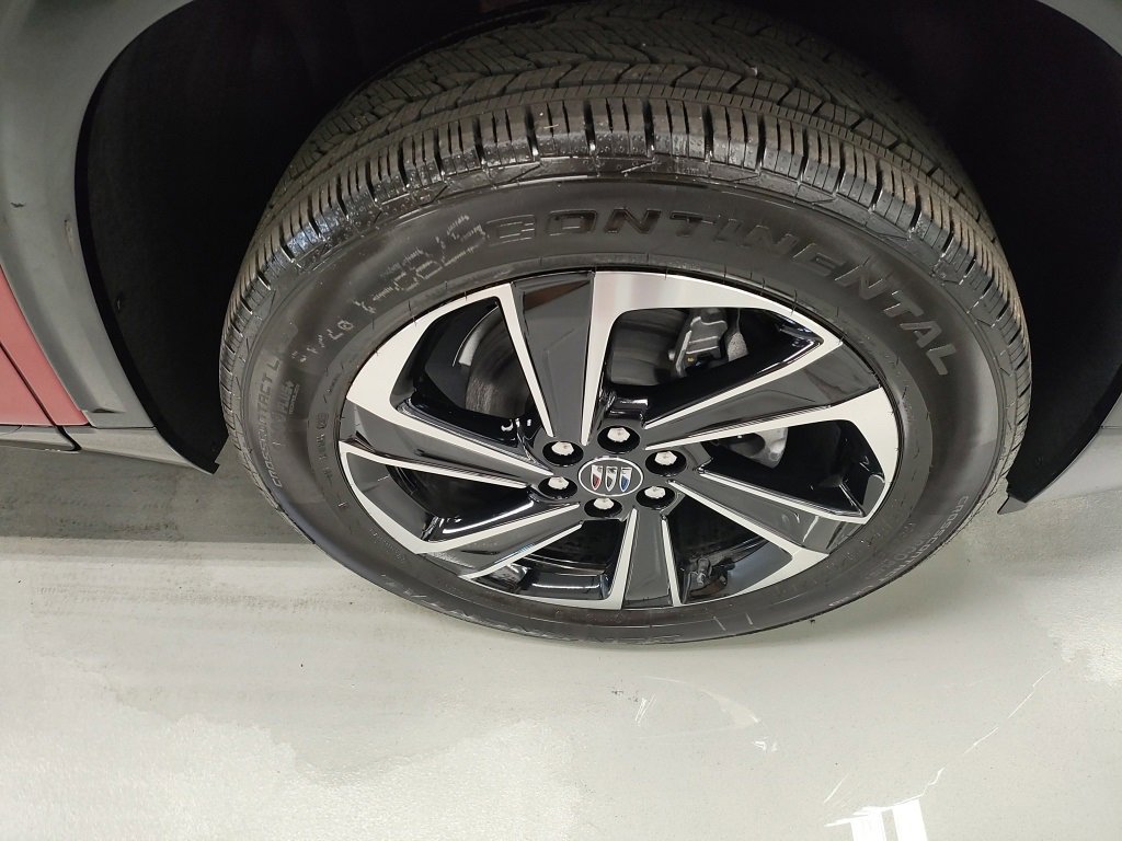 2026 Buick Enclave Sport Touring photo 4