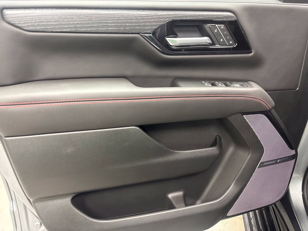 2027 GMC Yukon XL AT4 Ultimate - Photo 17