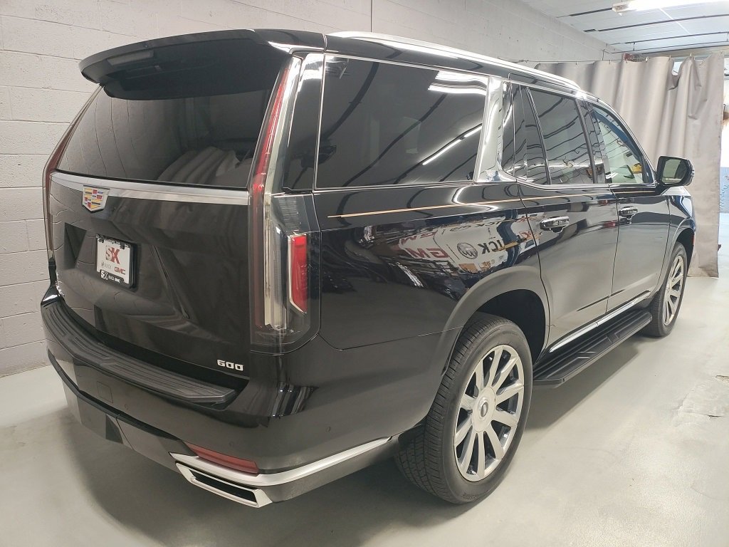 2022 Cadillac Escalade Premium Luxury Platinum photo 2